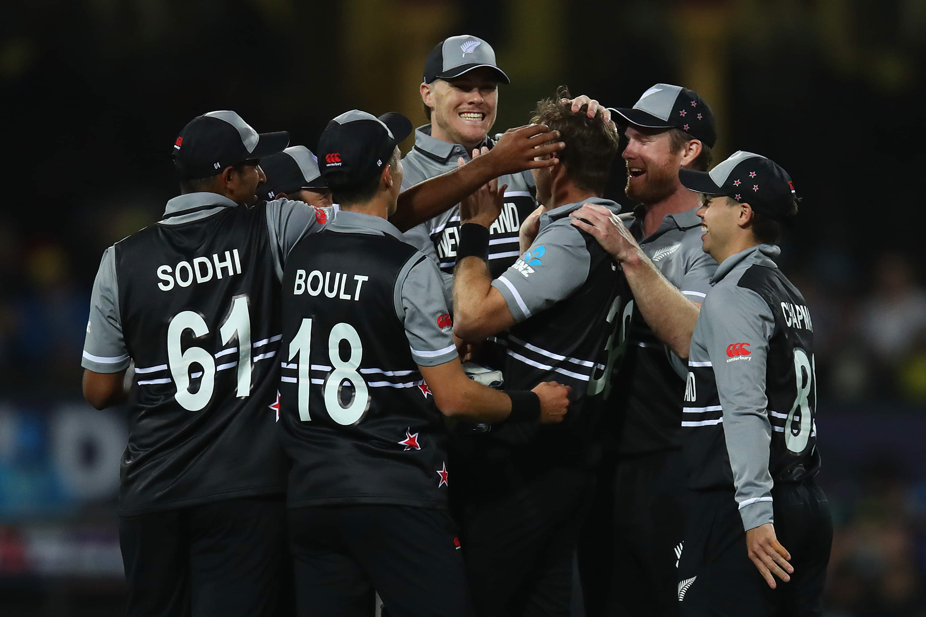 Efficient cricket enough for New Zealand to trounce defending champions