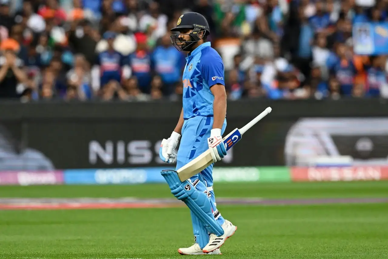 On Australian boundaries, that pull shot has got Rohit into trouble: Gavaskar  