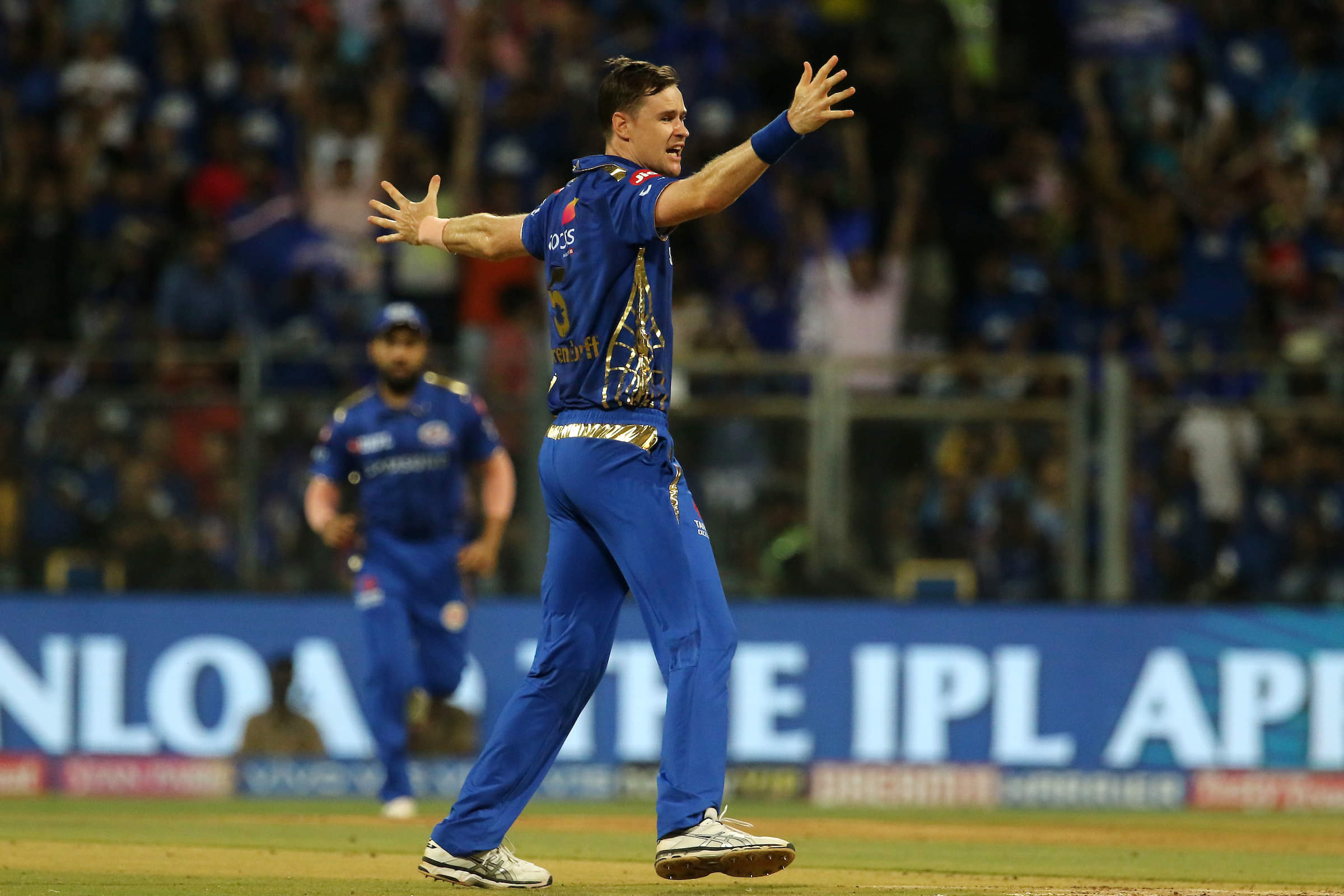 Behrendorff traded from RCB to Mumbai Indians