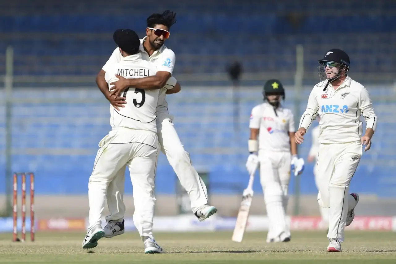 Sodhi's best in vain as Pakistan salvage draw against NZ