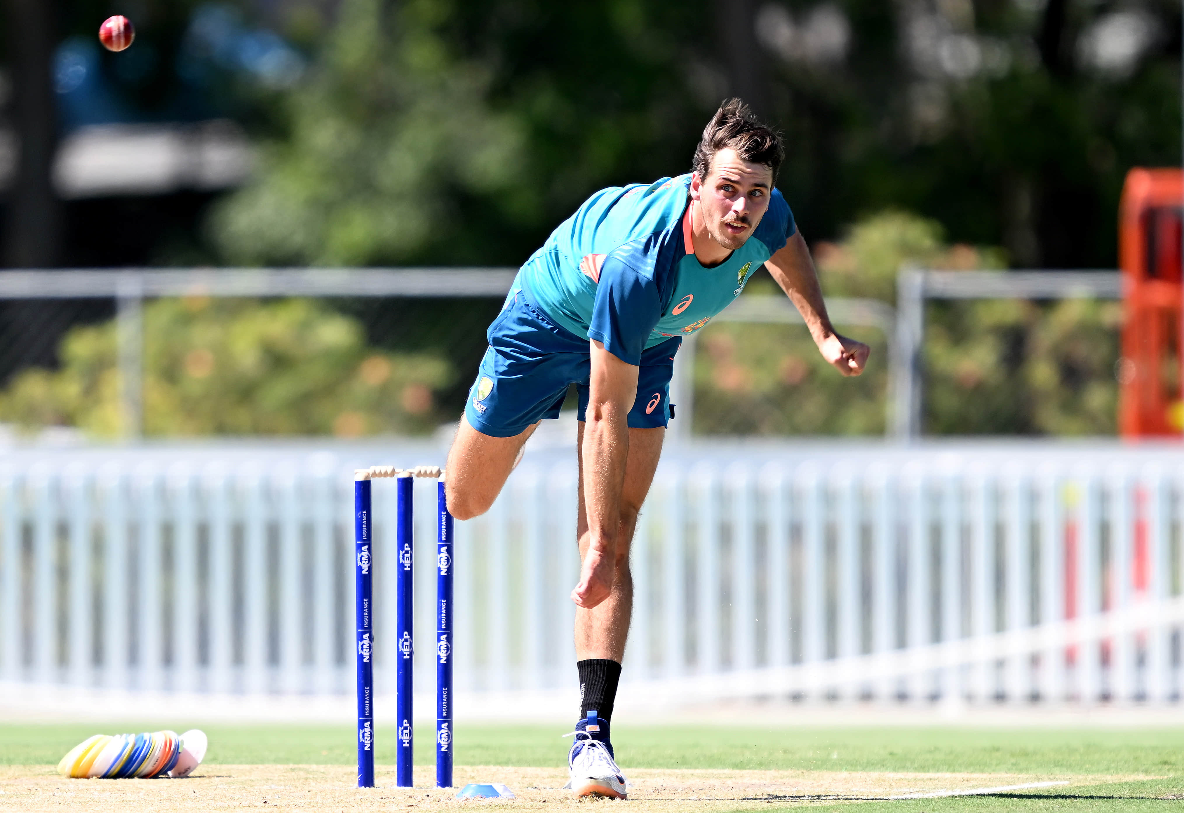 Brett Lee, Brian Lara bat for Lance Morris to debut at SCG