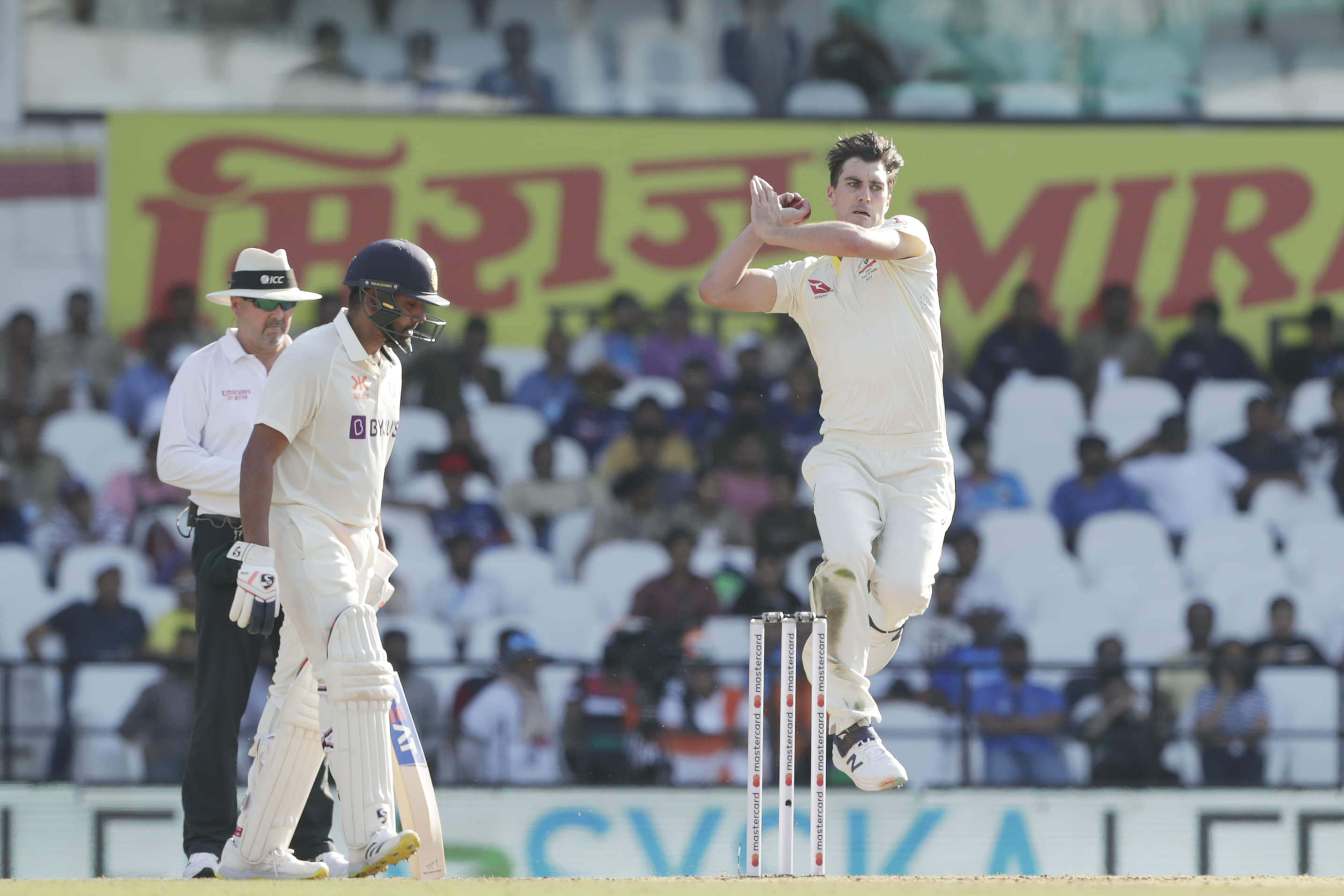 Putting pressure back on spinners takes bravery, easier said than done: Cummins