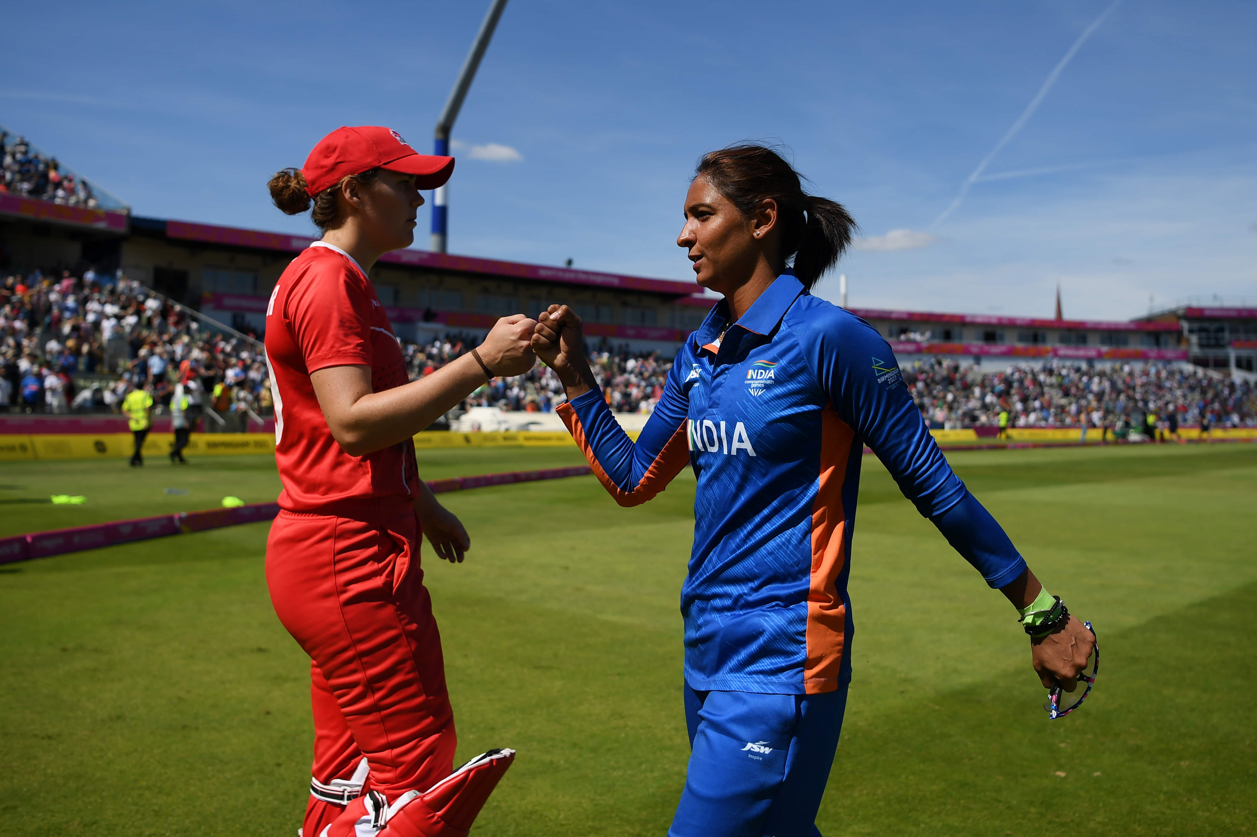 India rekindle English rivalry as quest for final four intensifies