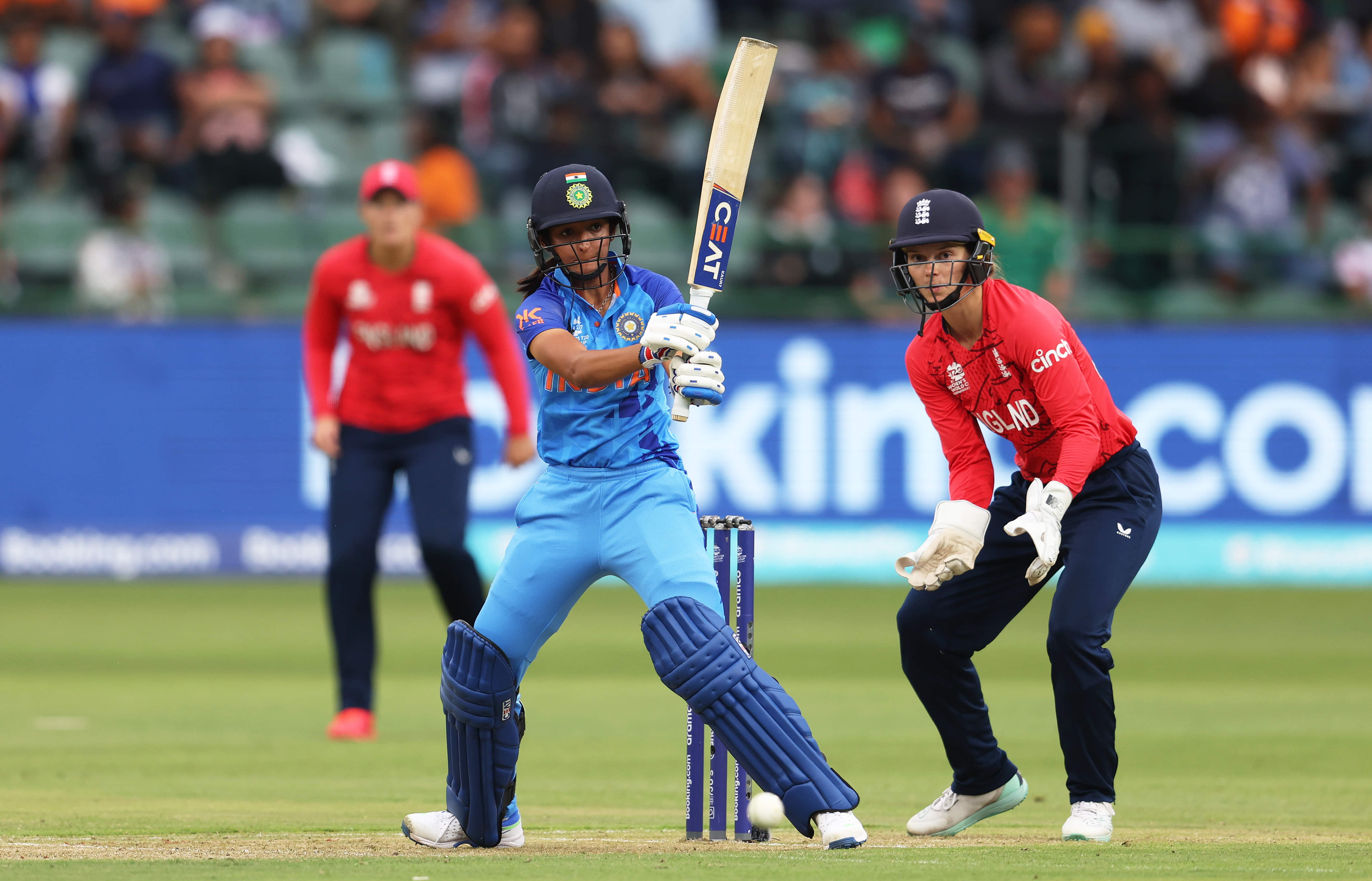 Harmanpreet Kaur reckons poor execution in middle-overs cost India
