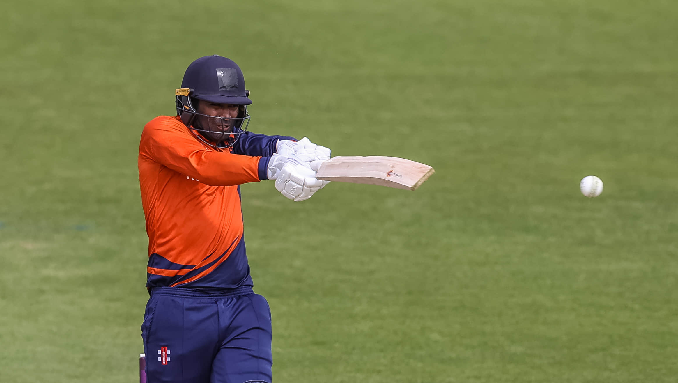 Maiden Nidamanuru ton steers Dutch to dramatic win over Zimbabwe