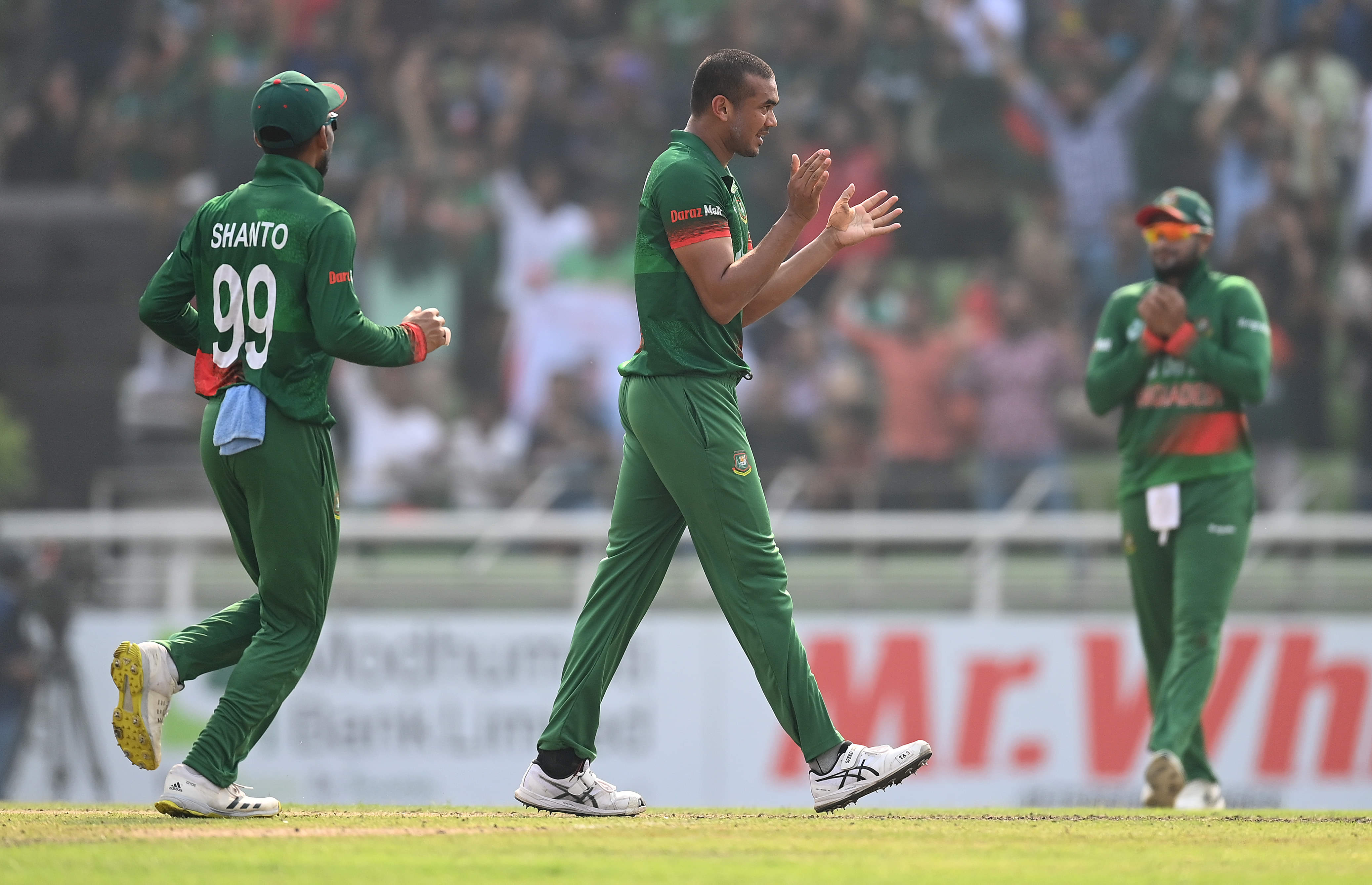 Bangladesh beat Ireland by 22 runs after Taskin burst