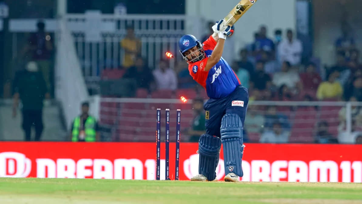 A player like Prithvi, not just fall out of a tree: Watson