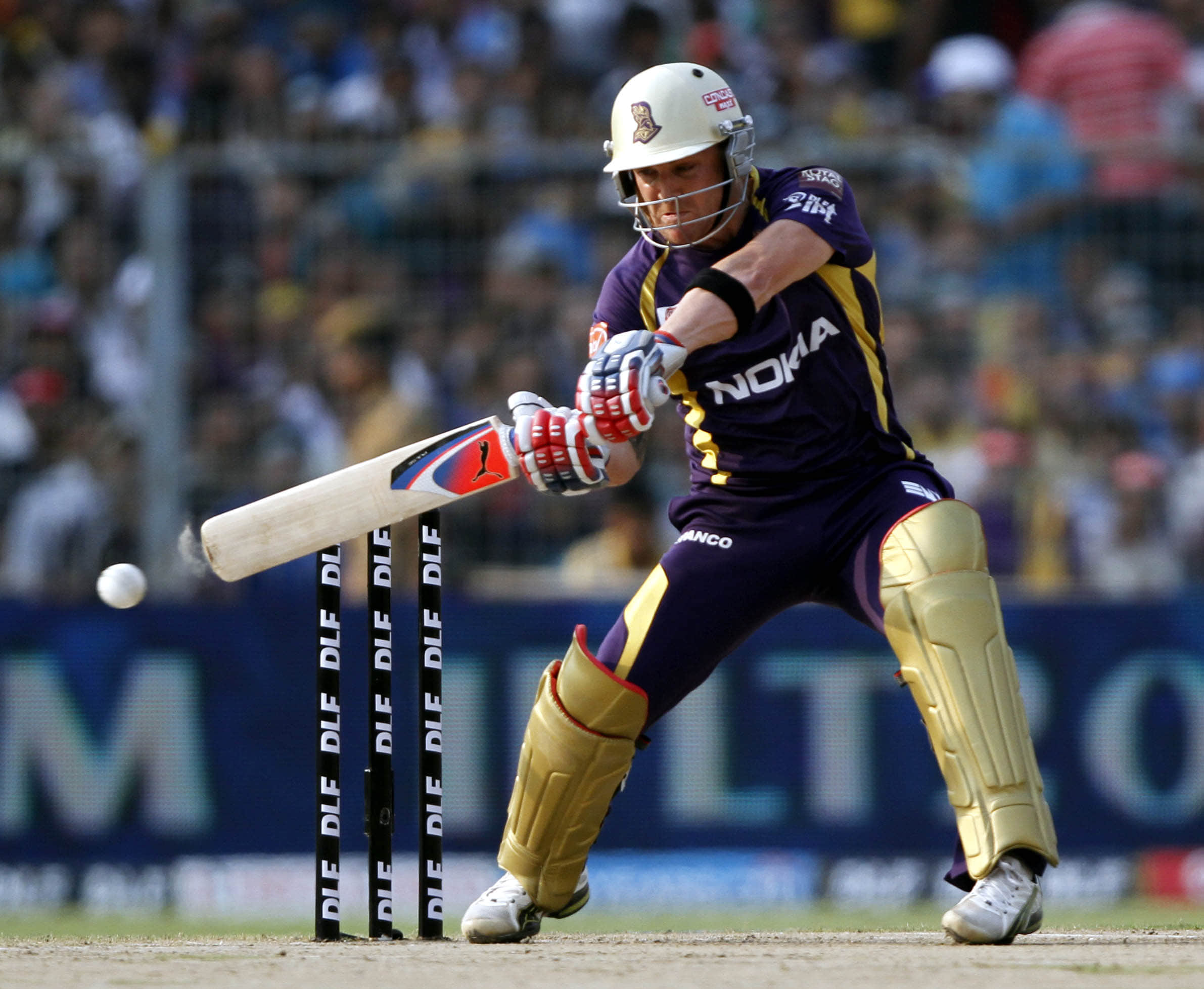 Brendon McCullum kicks off IPL with bang