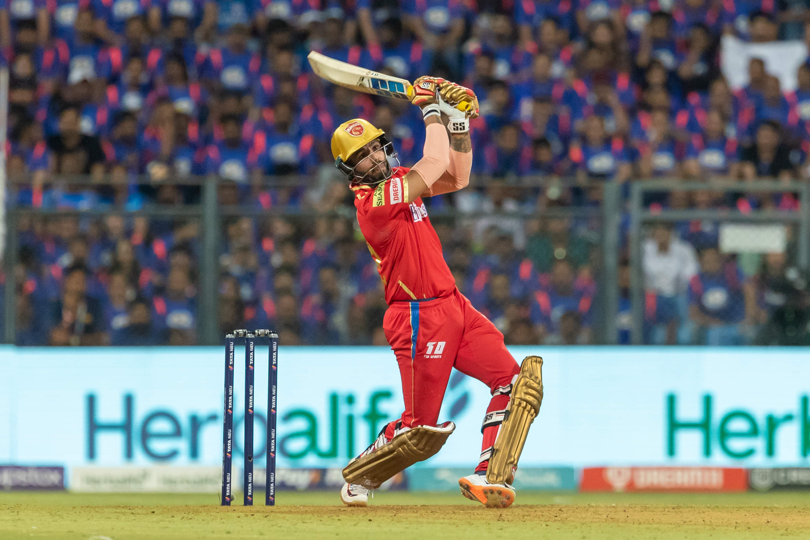 Stats highlights: A run-fest at Wankhede and a bottled chase at Ekana