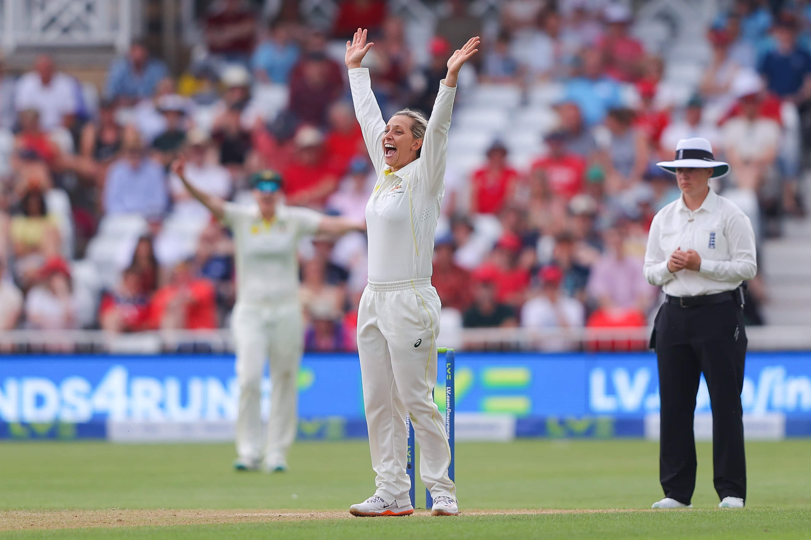 Soph has set the benchmark but Gardner isn't far behind: Mooney