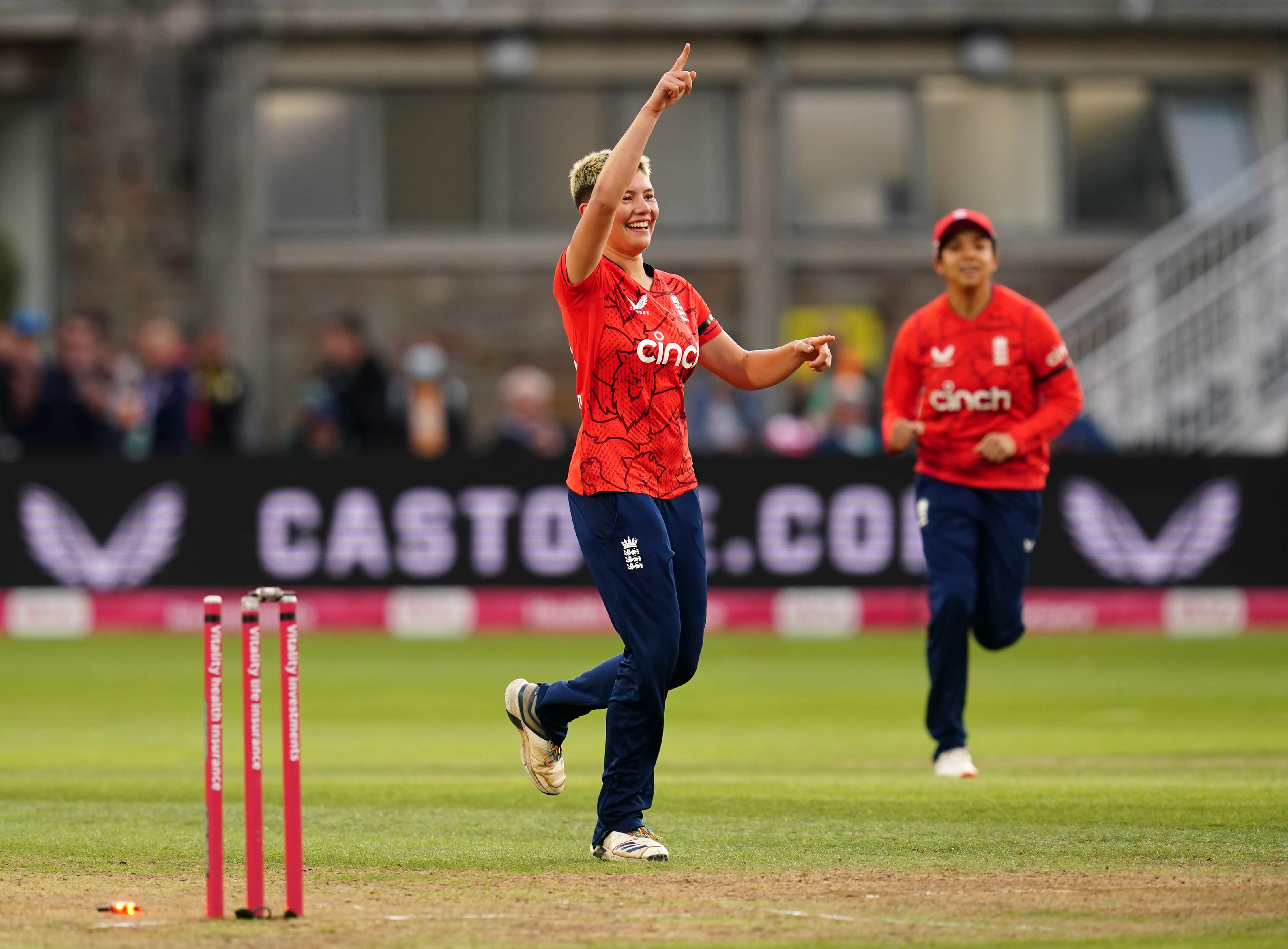 Issy Wong returns to England's T20I squad for Women's Ashes 