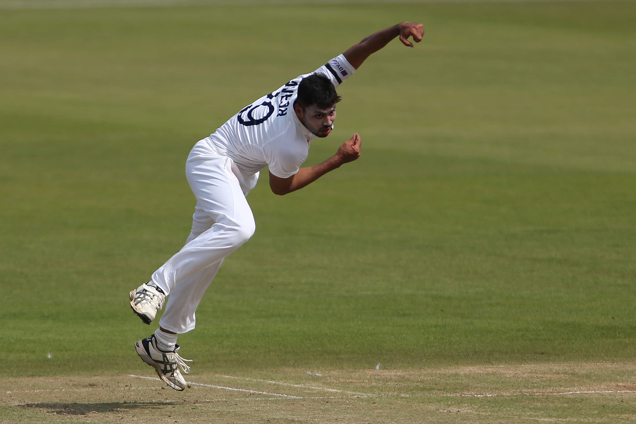 Avesh's late strikes give Central Zone some momentum