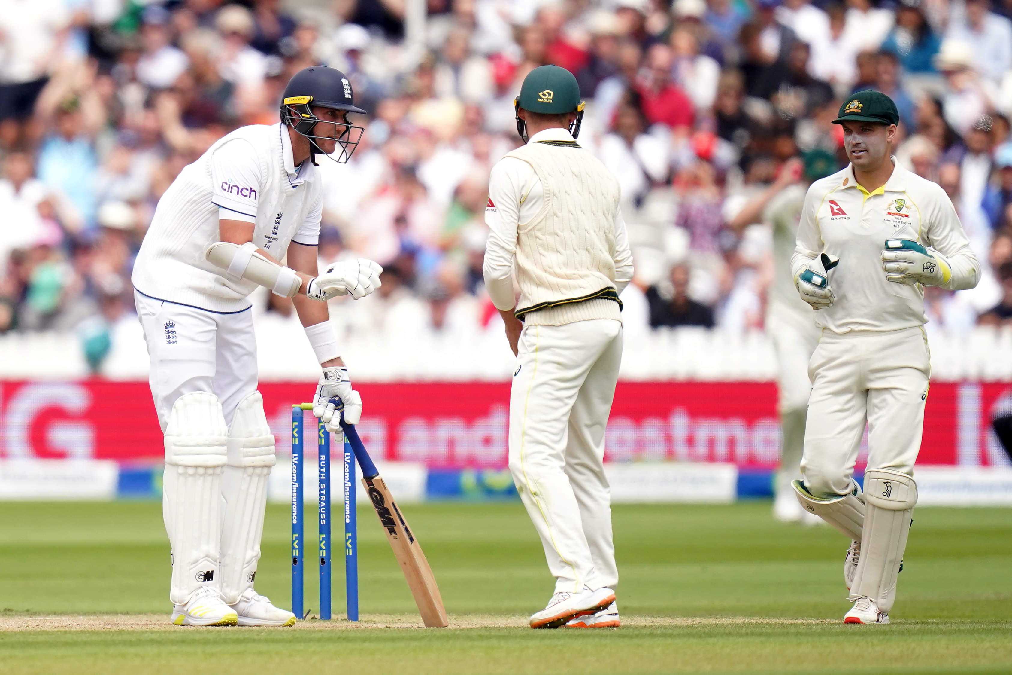 All these boos are for you: Broad on his conversation with Cummins