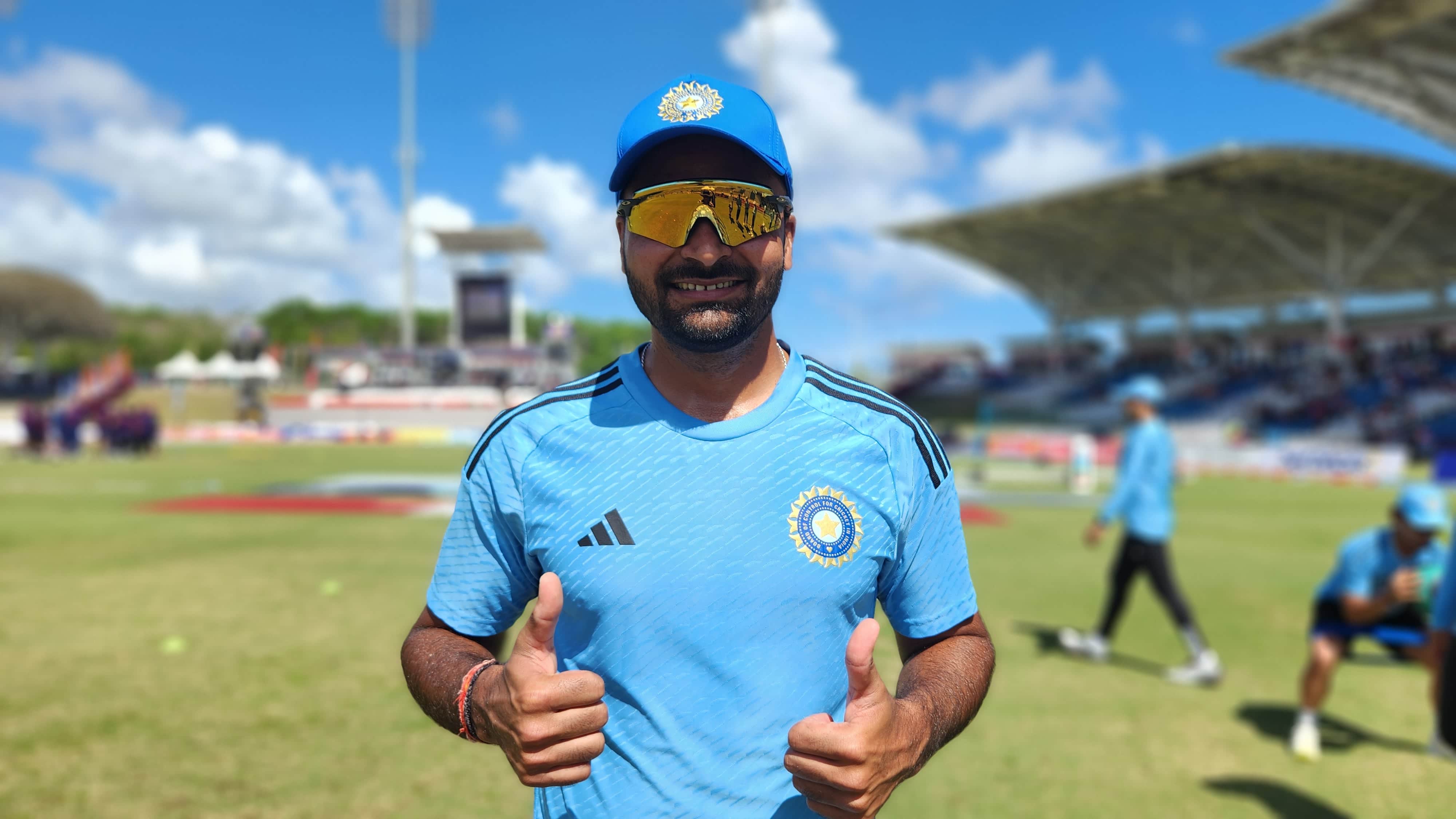 Extremely happy with Mukesh Kumar's progress: Paras Mhambrey