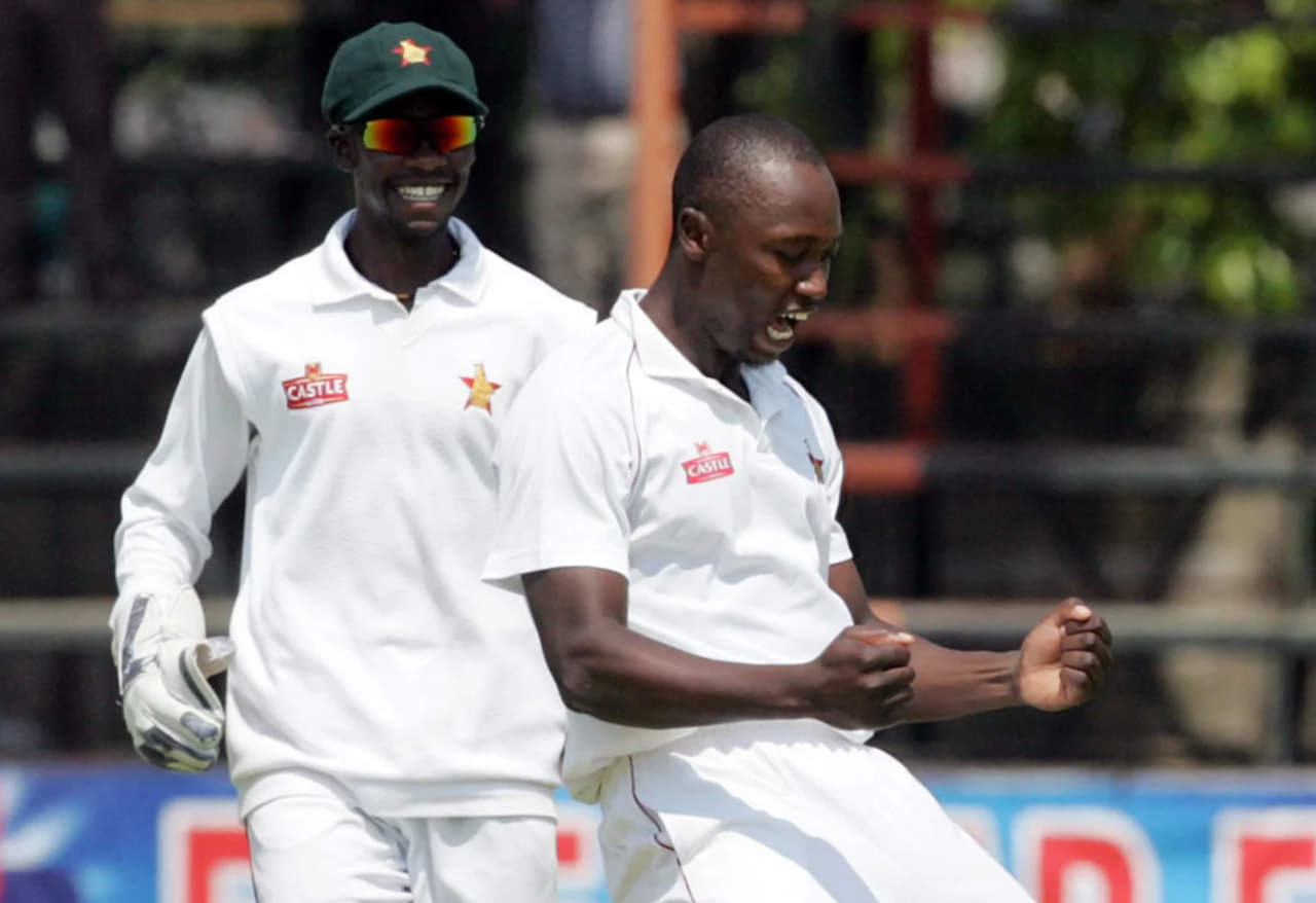 Zimbabwe beat Pakistan in Harare