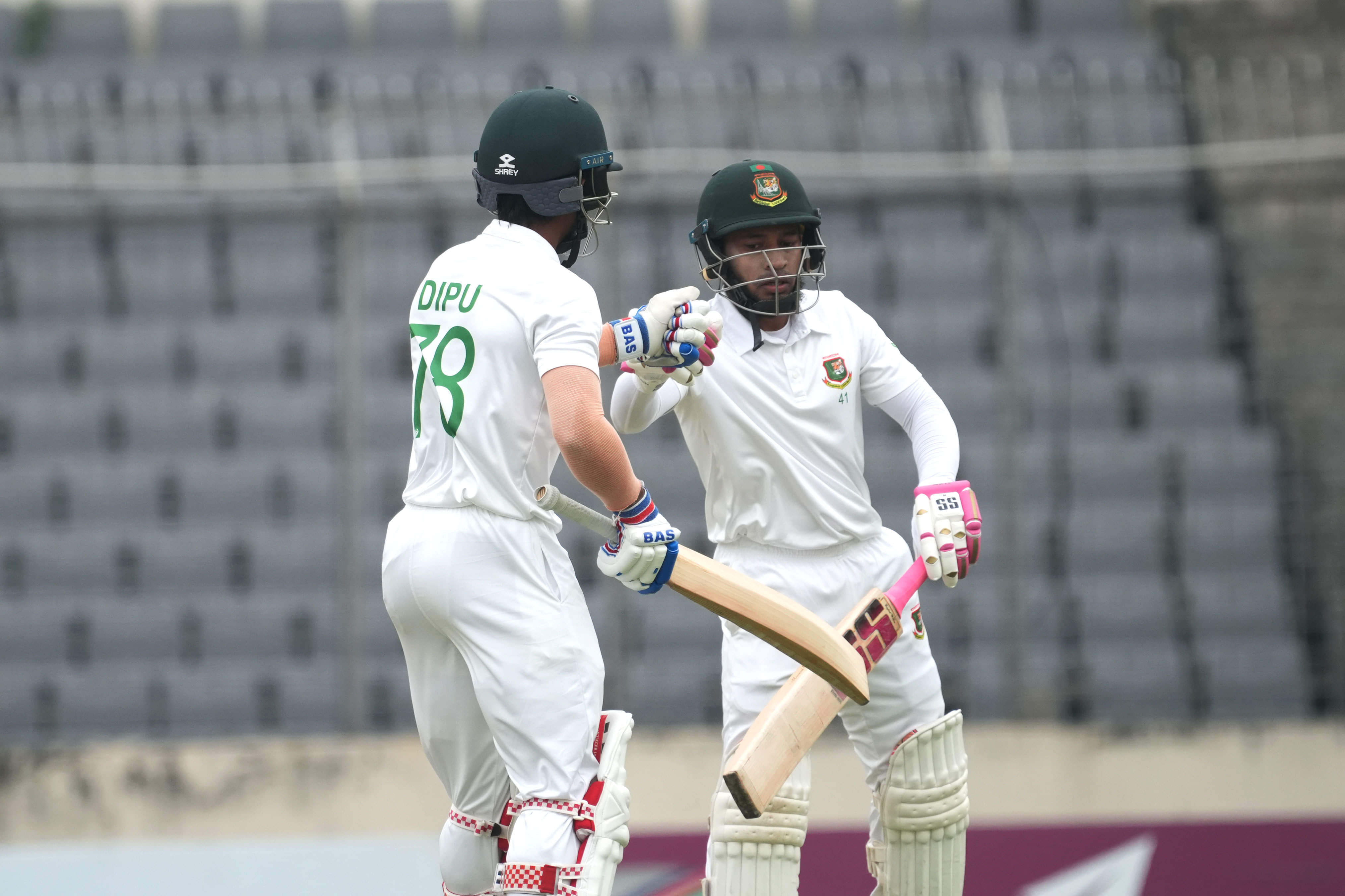 Spinners help Bangladesh claw back after posting 172