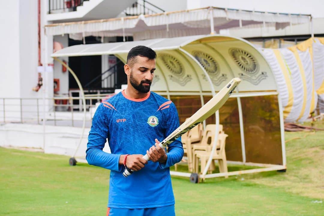 Who is Shubham Dubey, the batter who got purchased for 5.80 crore by RR?