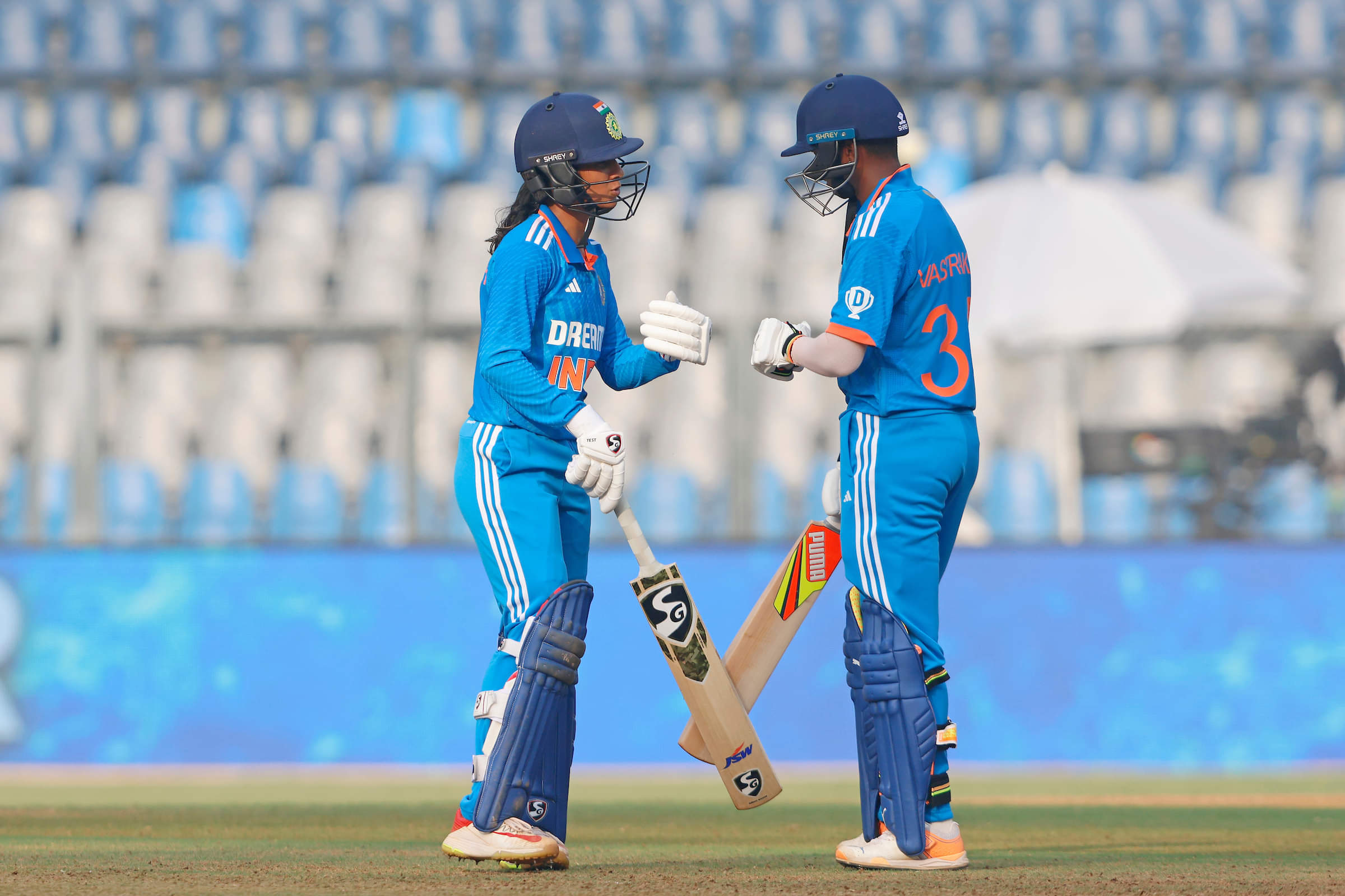 Jemimah, Vastrakar show spark but Australia continue dominance over India