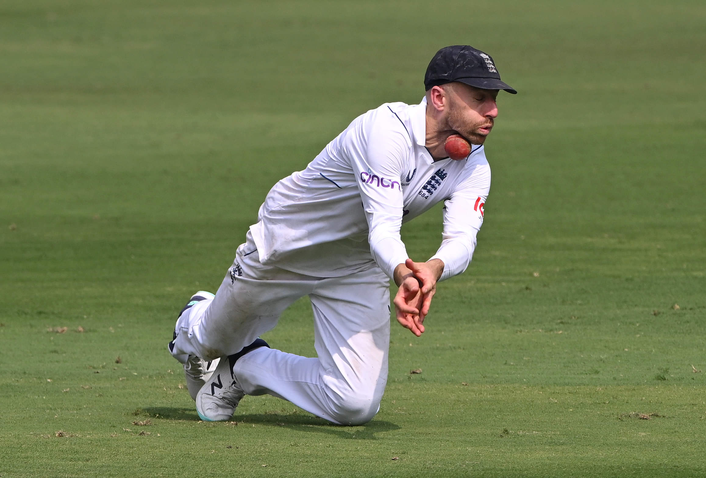 Jack Leach bumped his knee twice in the last two days, confirms Jeetan Patel