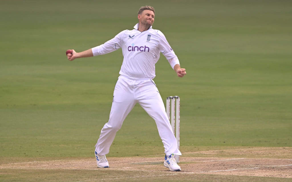 Joe Root’s off-spin gives England the option of playing two pacers