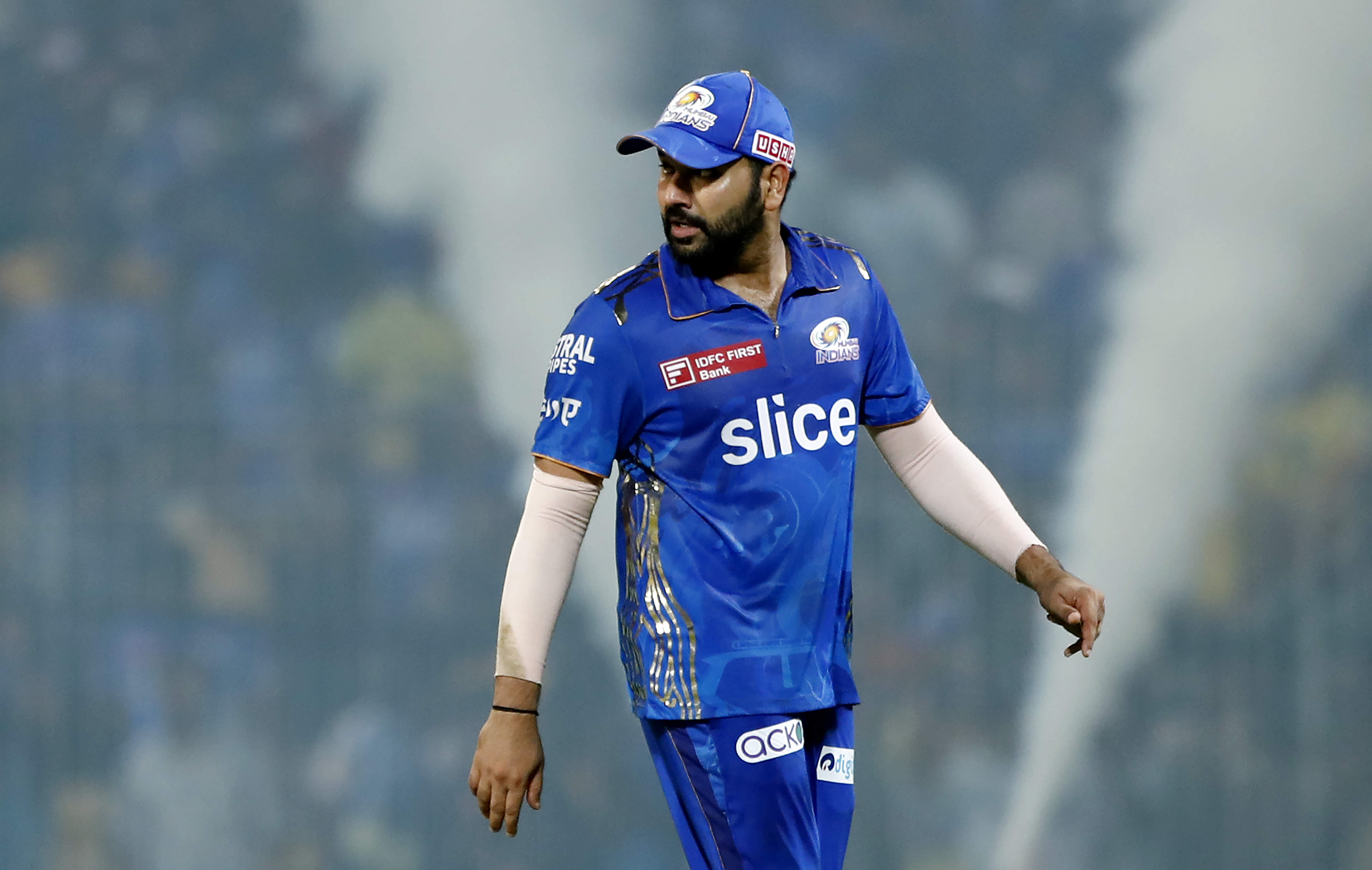 "People get quite emotional" - Mumbai Indians coach explains why Rohit was removed as captain