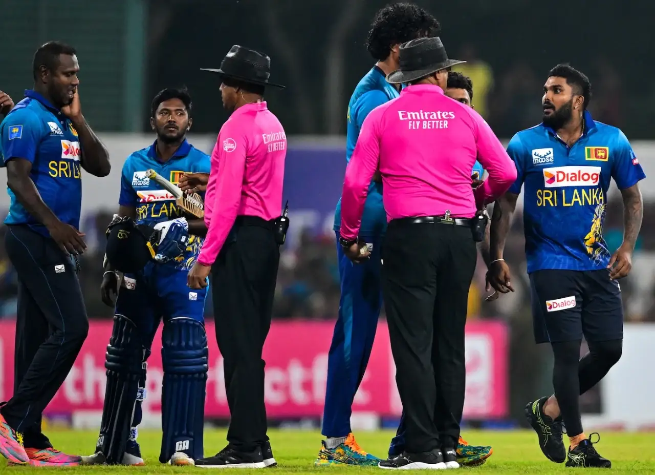 Umpire Lyndon Hannibal should find another job: Wanindu Hasaranga