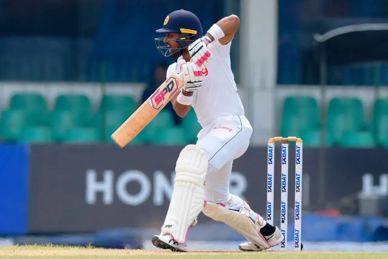 Dinesh Chandimal leaves Chattogram Test with ‘family medical emergency’