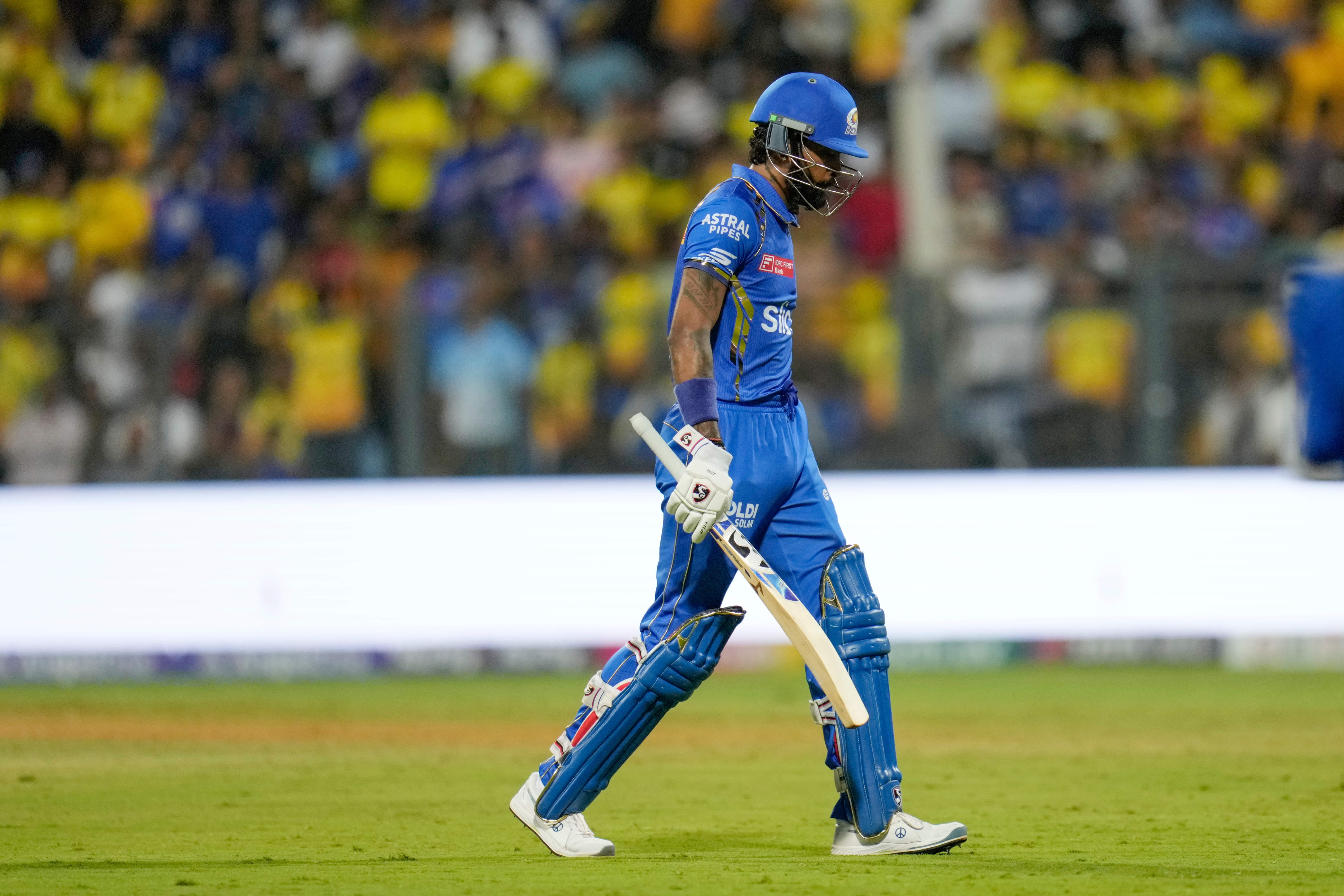 Hardik Pandya's poor form pulling Mumbai down