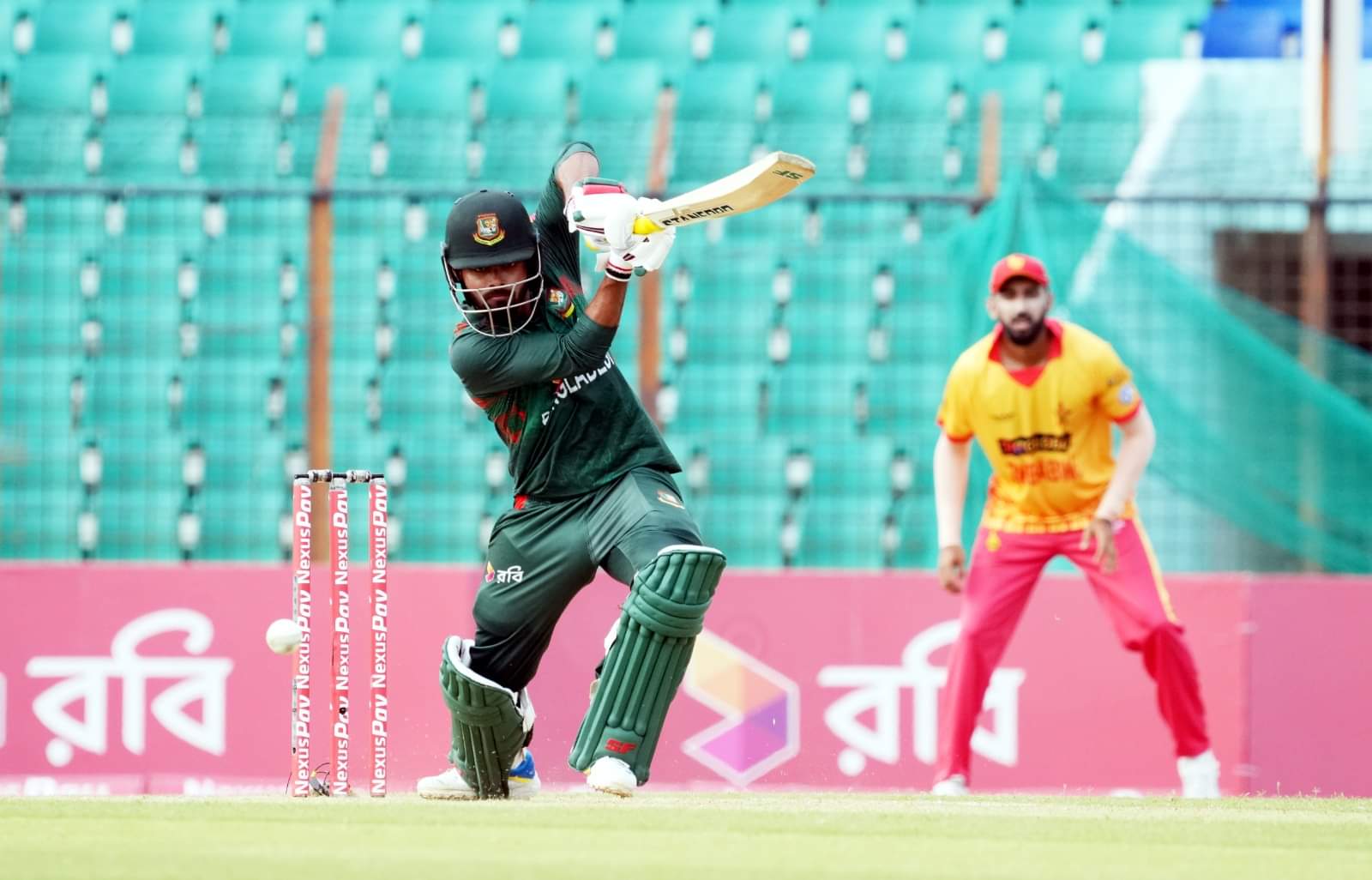 Bangladesh survive Faraz Akram's onslaught to seal T20I series