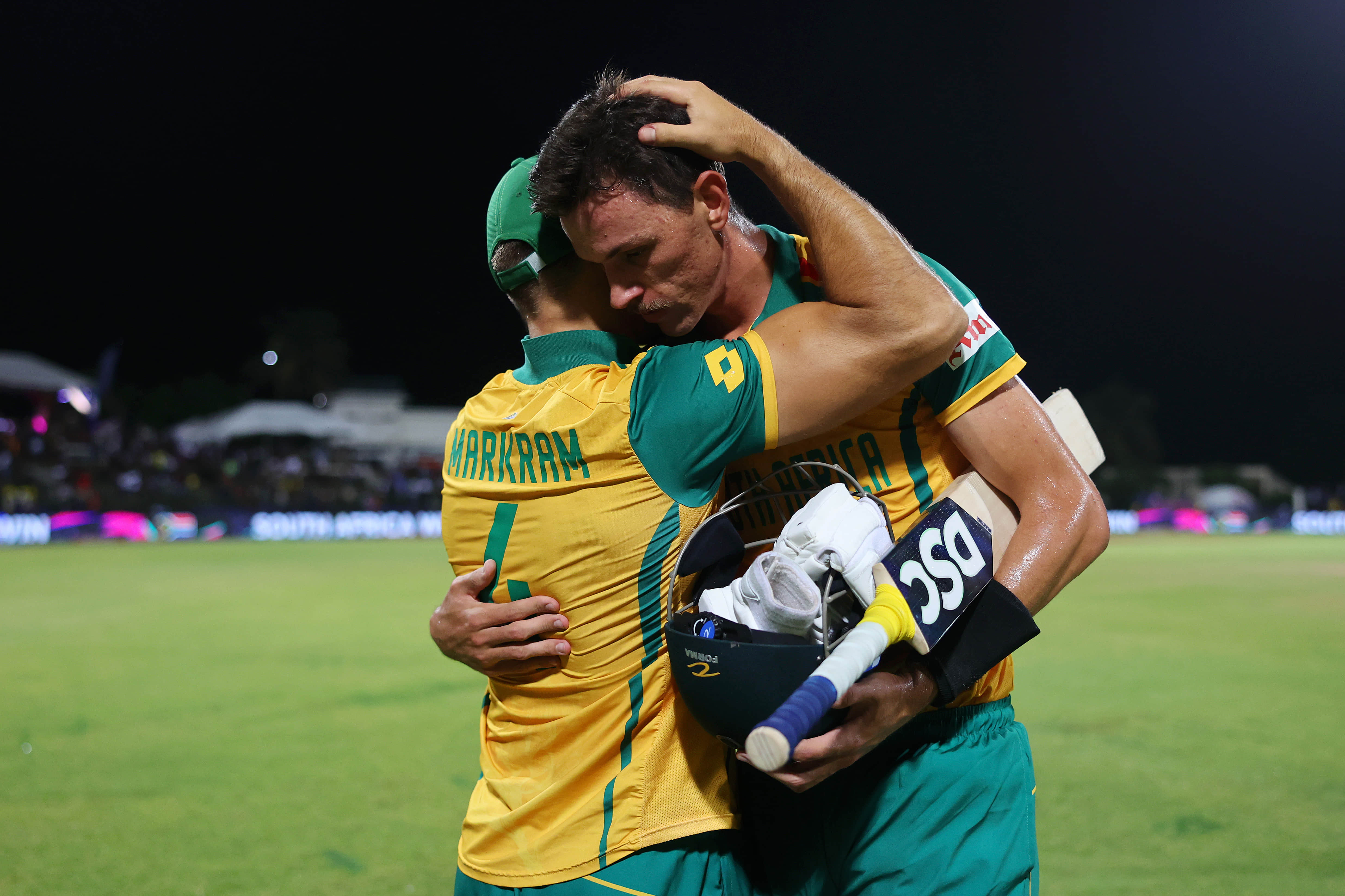 South Africa qualify for T20 World Cup semis for first time since 2014