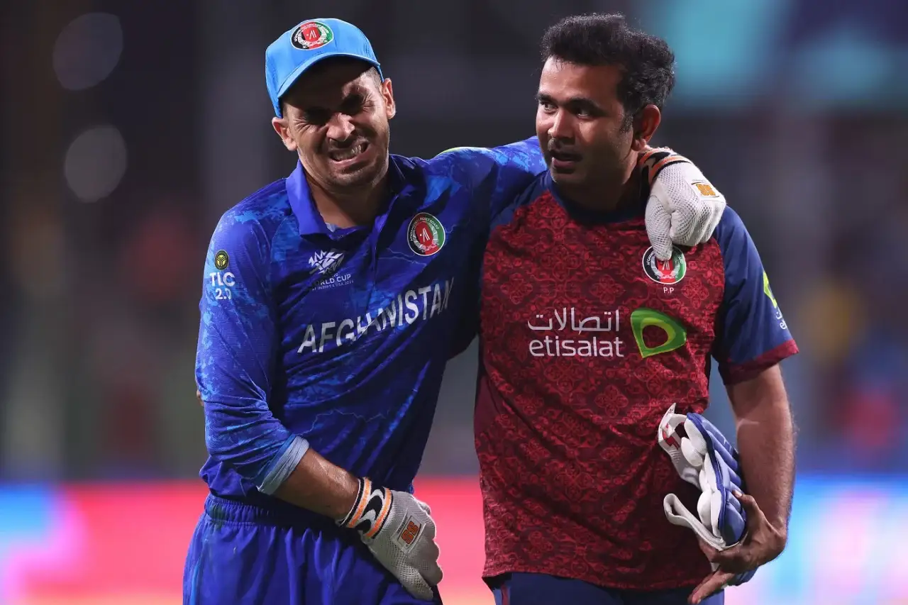 Rahmanullah Gurbaz walks off injured during clash against Bangladesh