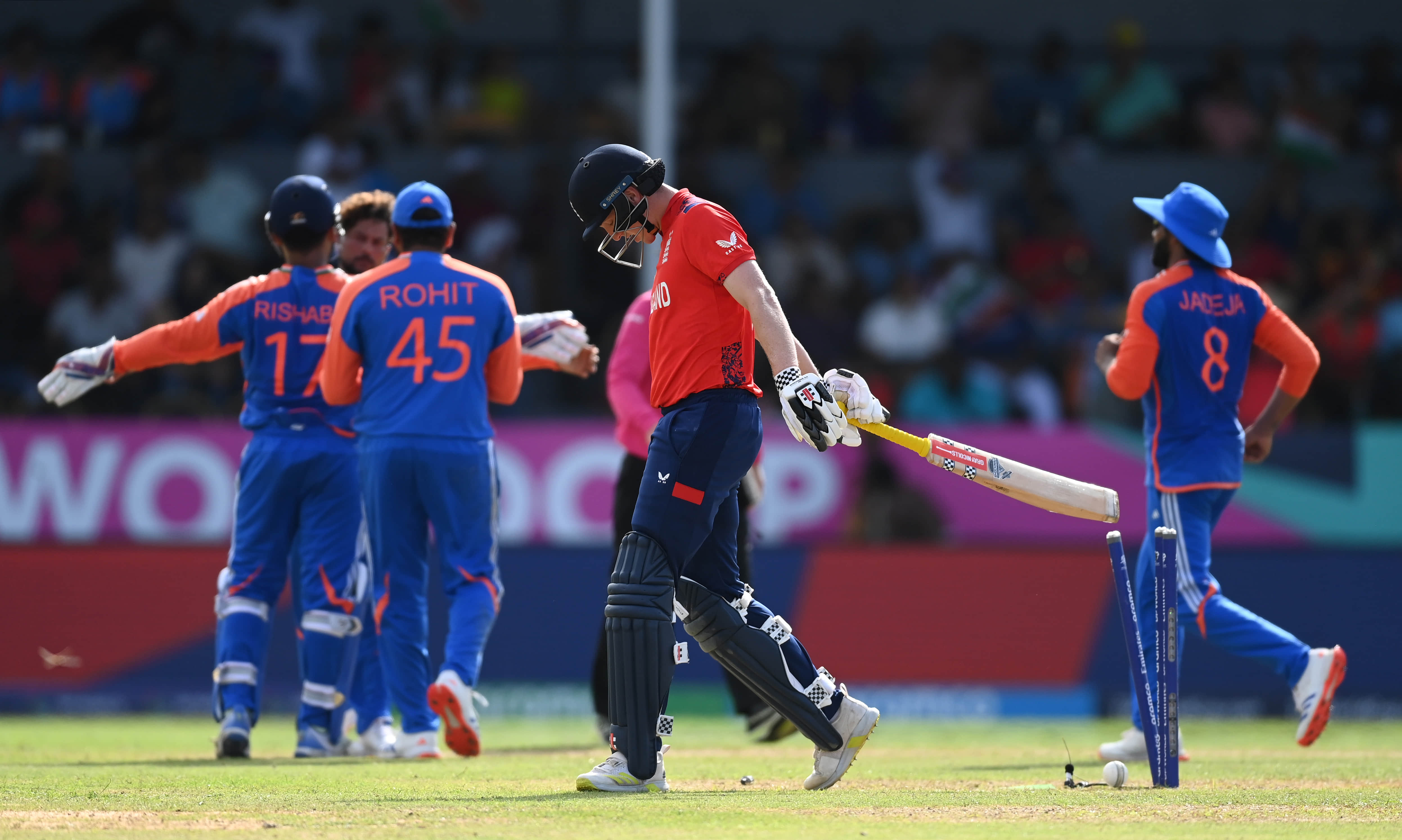 Assertive India crush overaggressive England