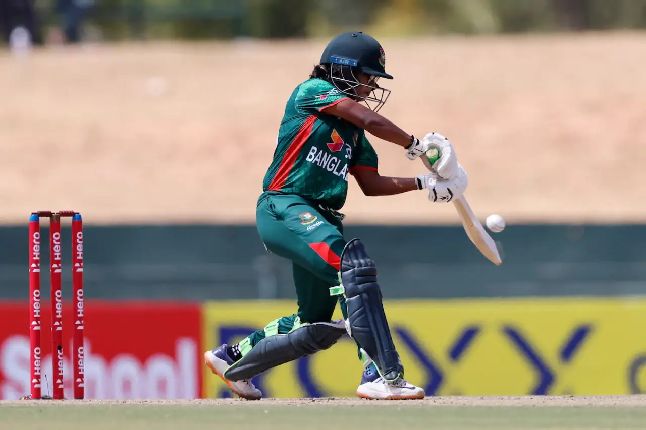 Bangladesh crush Malaysia, set up semi-final clash with India