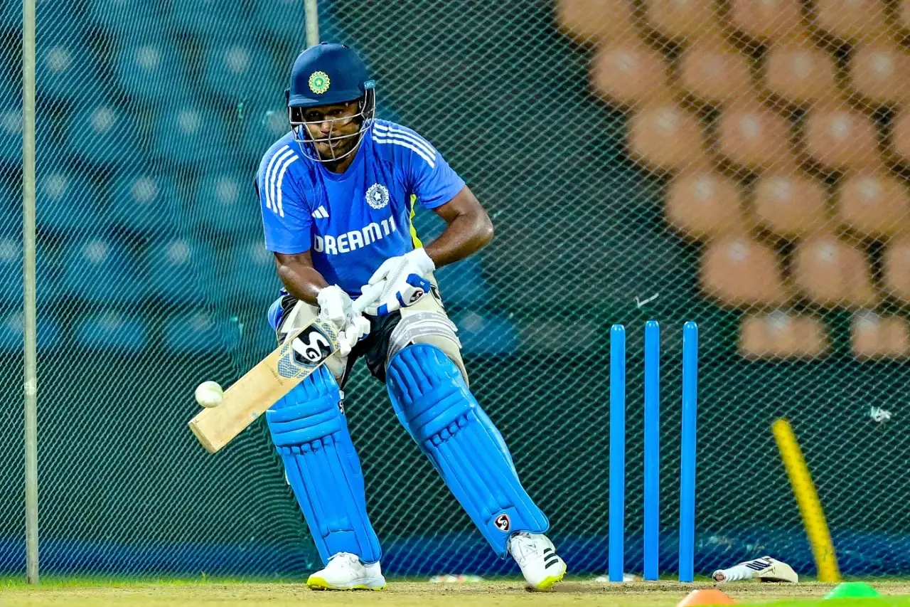 Sanju Samson replaces Shubman Gill as India aim to seal series