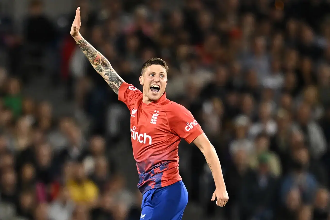 Carse returns from suspension as England name squad for Australia series