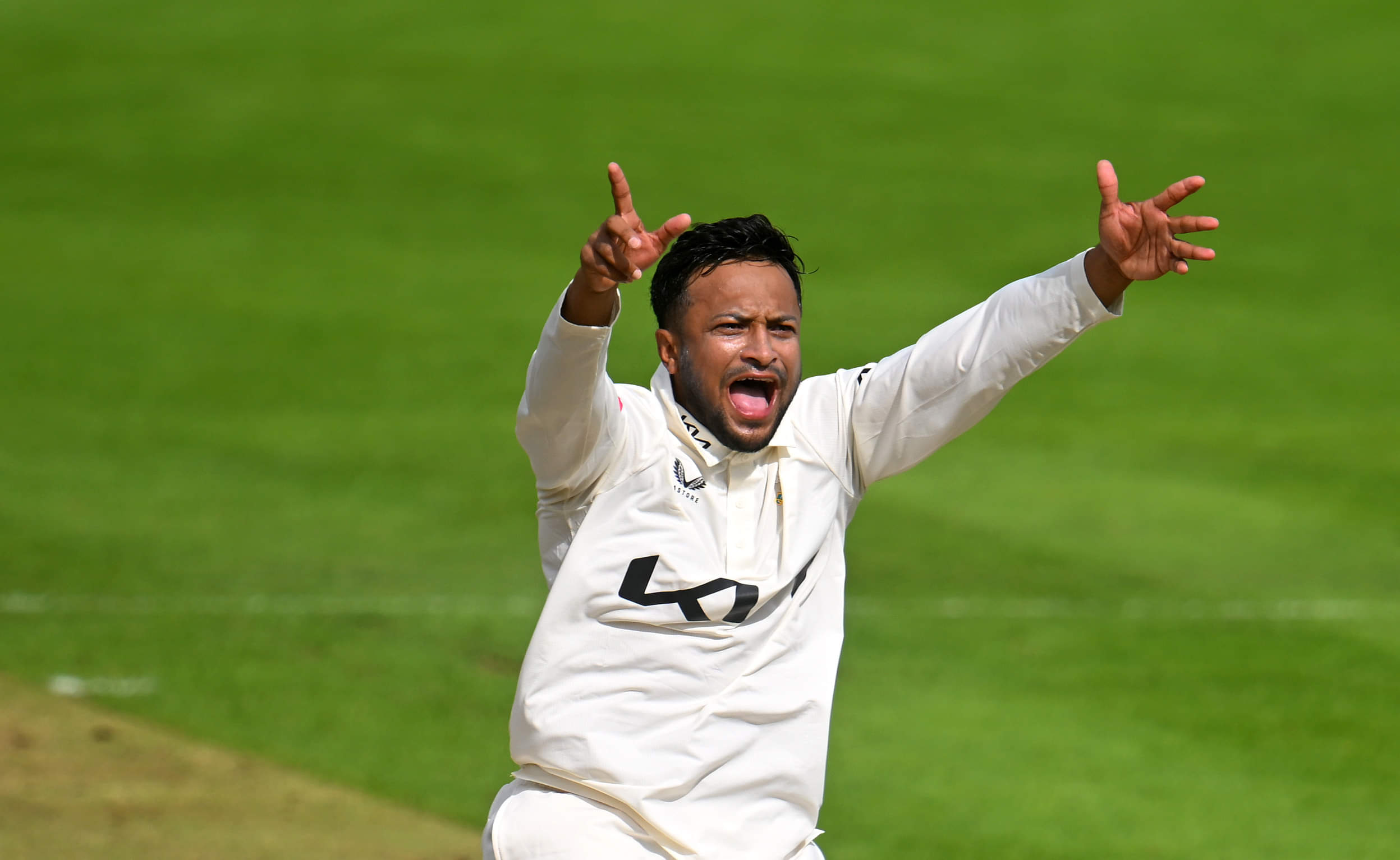 Shakib Al Hasan picks up a nine-wicket haul on County return