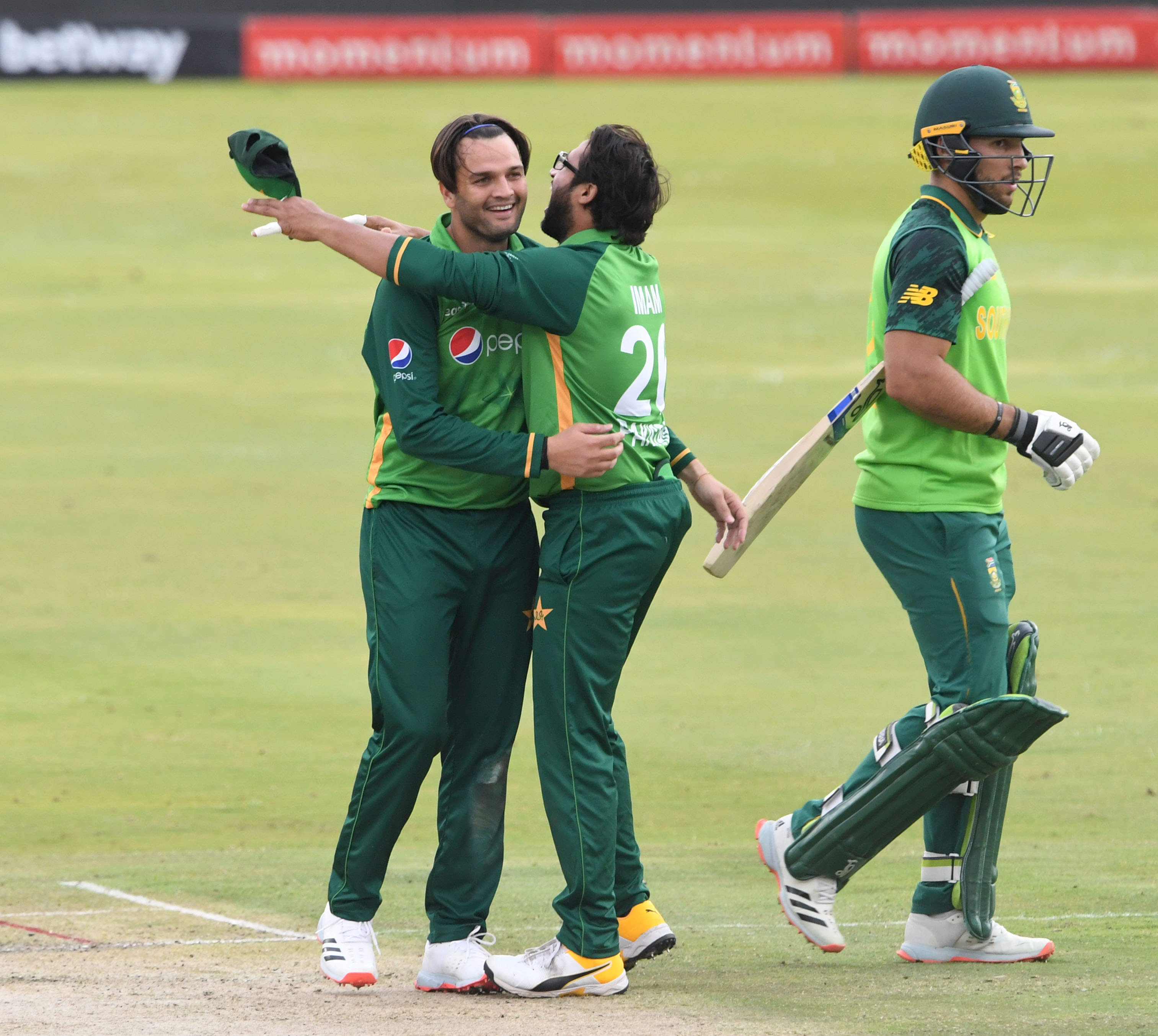 Pakistan’s Usman Qadir announces retirement from international cricket