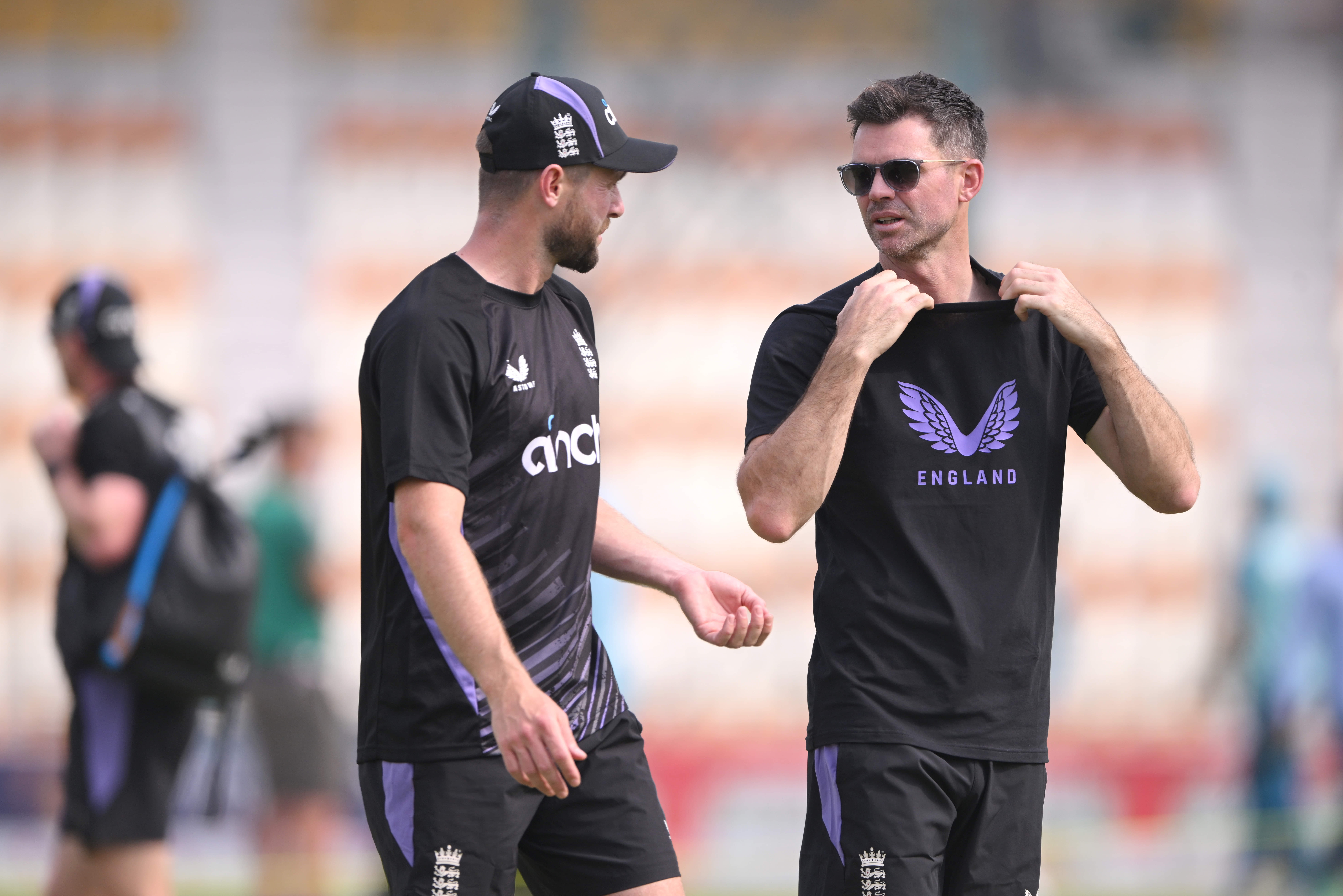 James Anderson links up with England squad in Multan after golf adventure