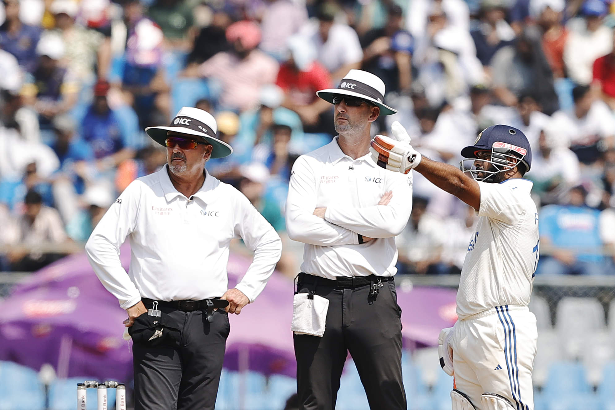 Why was Rishabh Pant reluctant to walk back after being given out?
