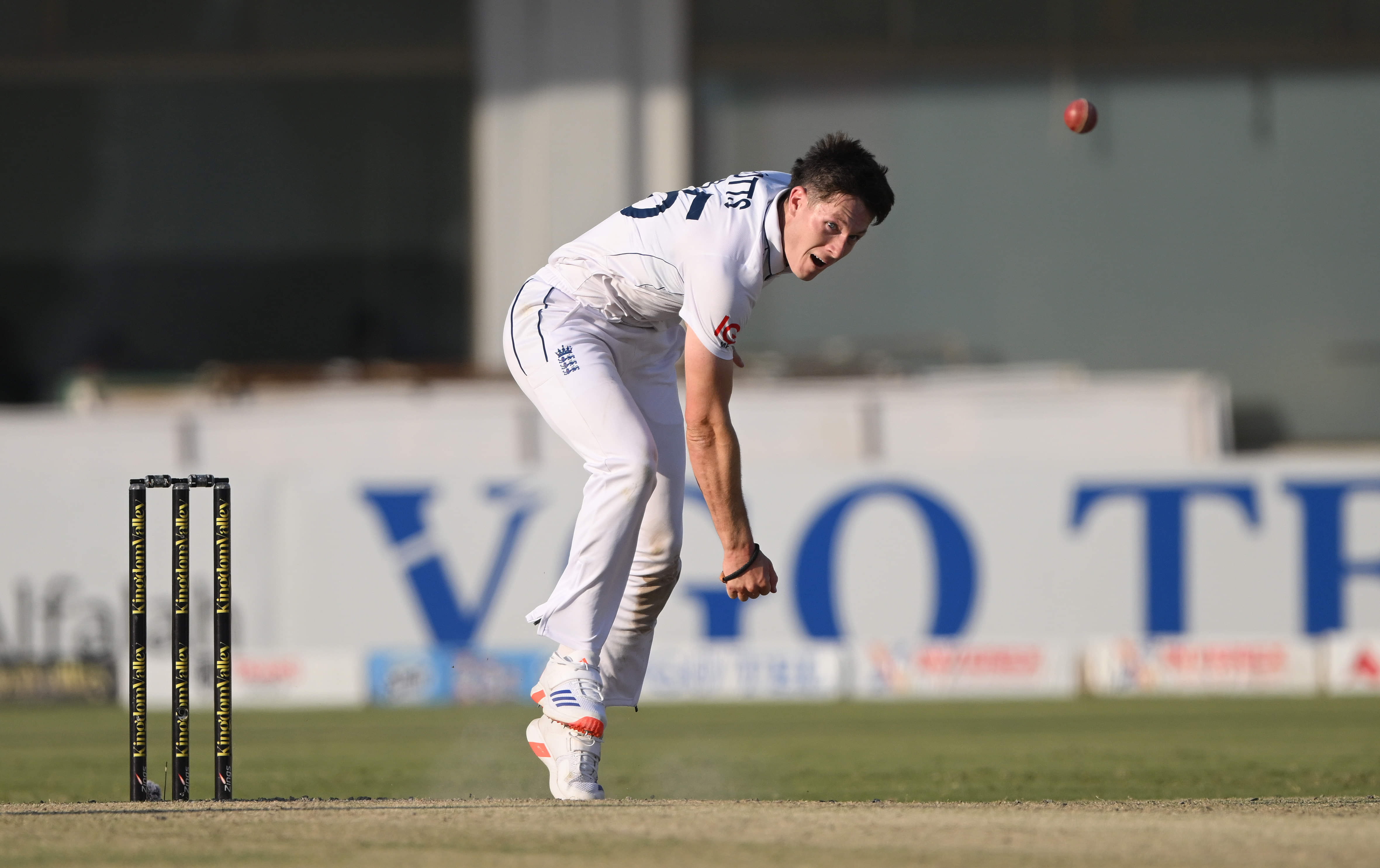 Matthew Potts replaces Woakes in England's XI for Hamilton Test