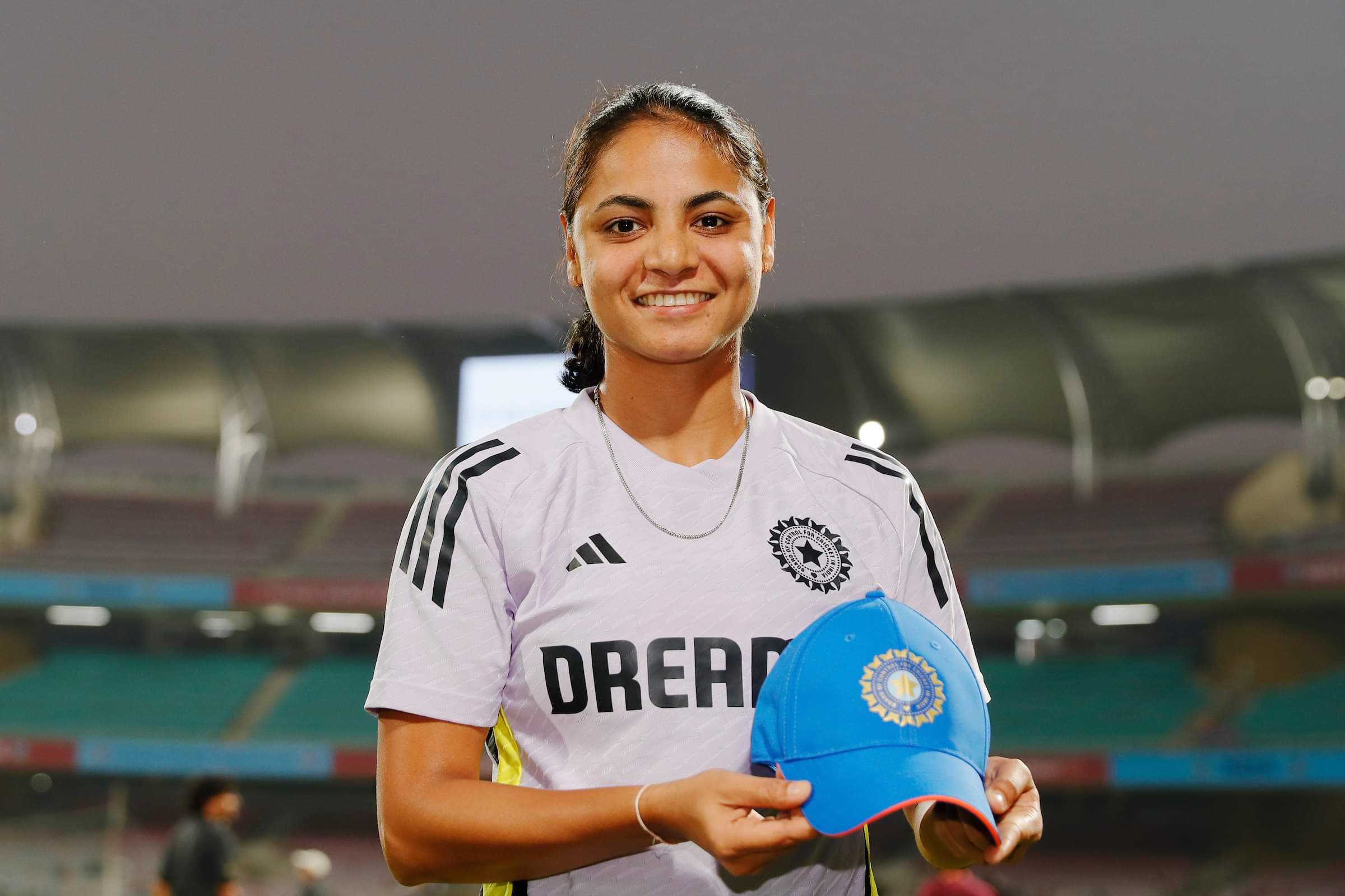 Saima Thakor handed T20I debut as Hayley Matthews opts to bowl in Mumbai