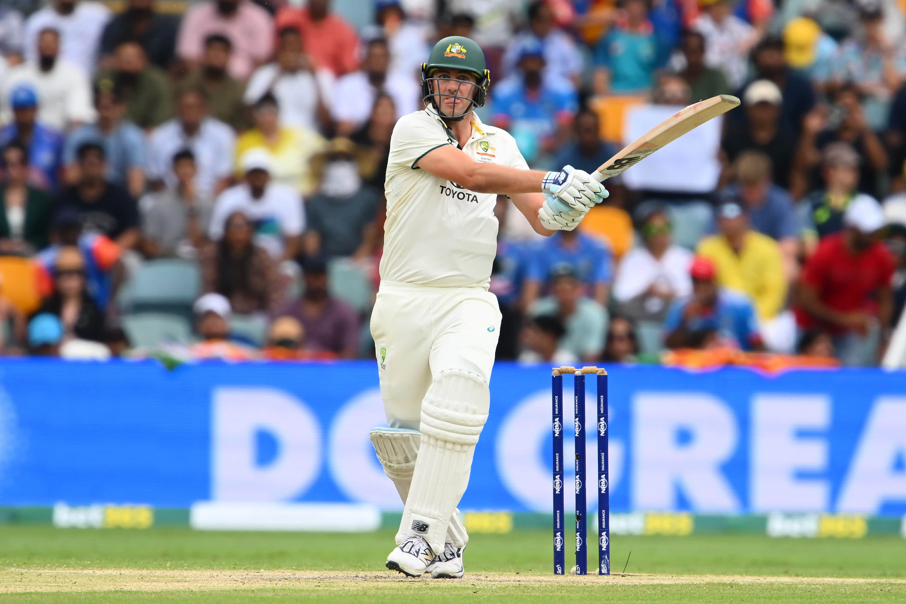 Australia's bold declaration at Gabba sets India target of 275