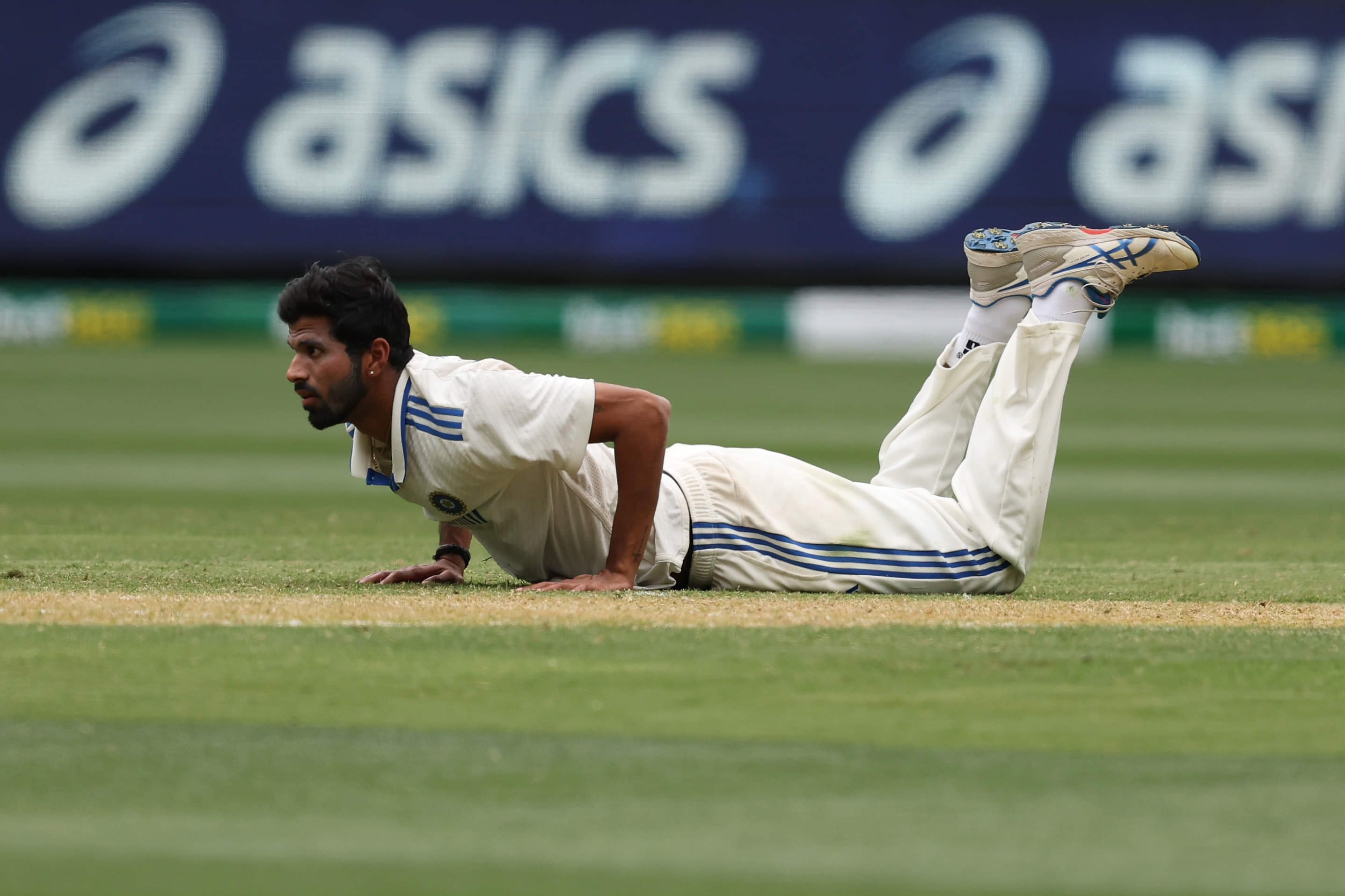 'Why play two spinners if you won't trust them?' - Shastri questions India's tactics