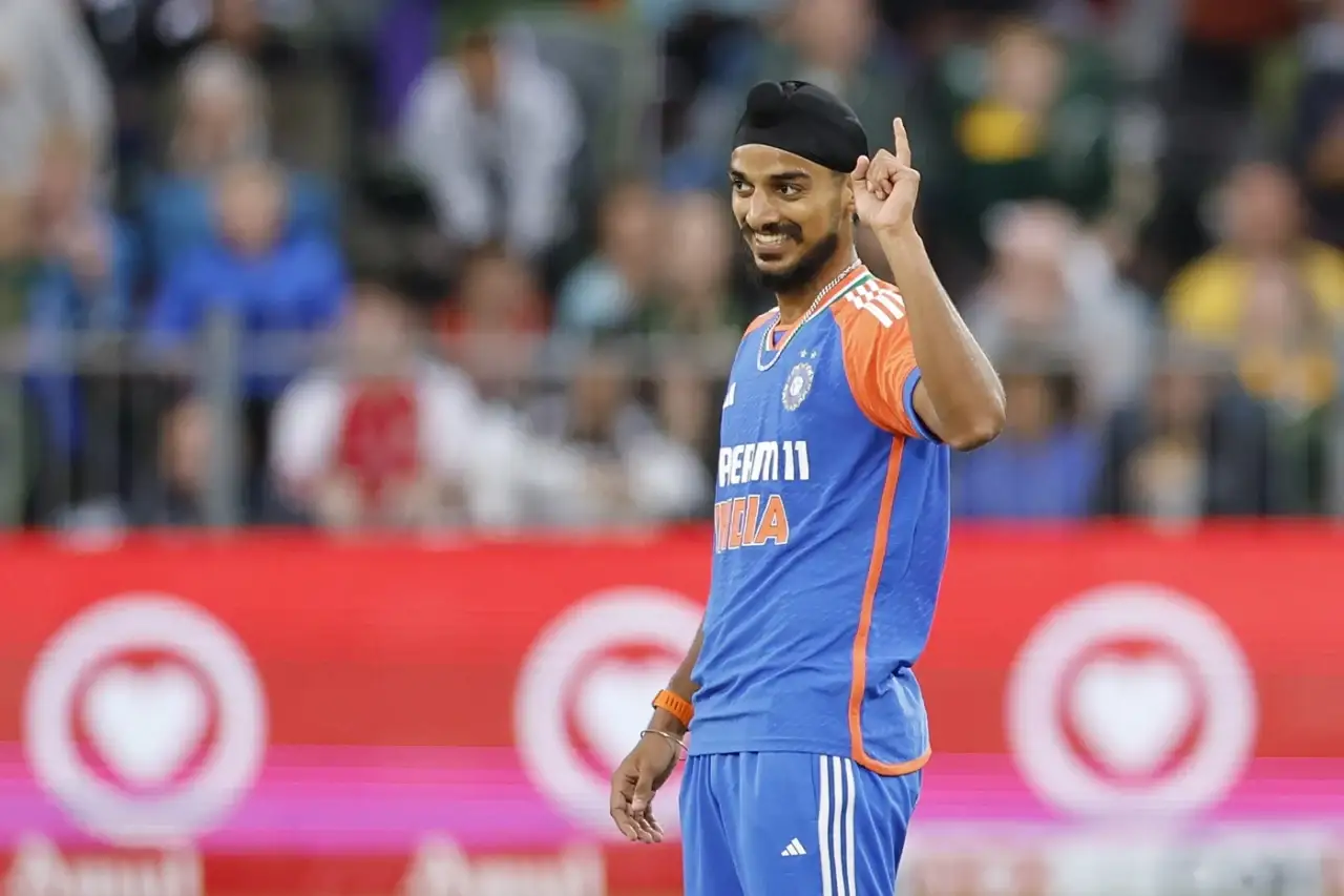 Vijay Hazare Trophy 24/25: Arshdeep Singh's fifer blows Mumbai's top-order away