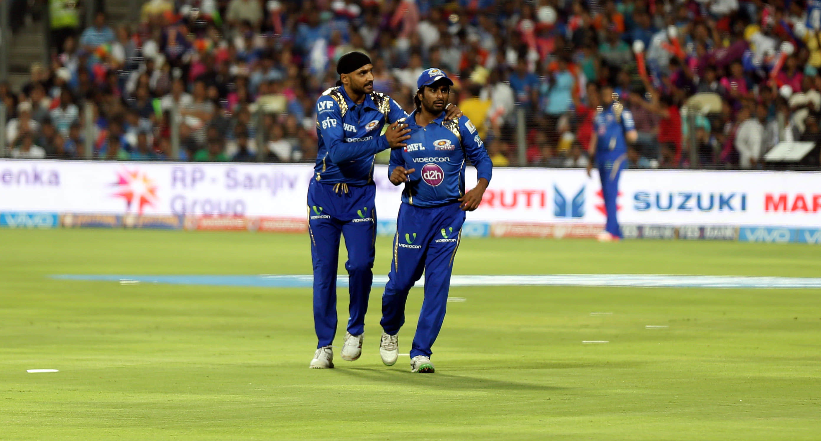 IPL: 5 players who have played for both Chennai Super Kings (CSK) and Mumbai Indians (MI)