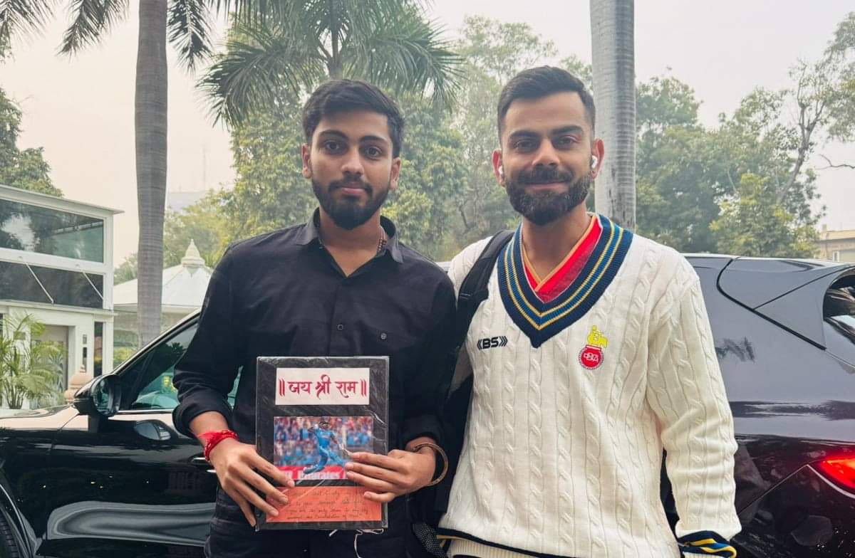 Watch: Not 1 but 3 spectators race away to touch Kohli's feet in Ranji Trophy