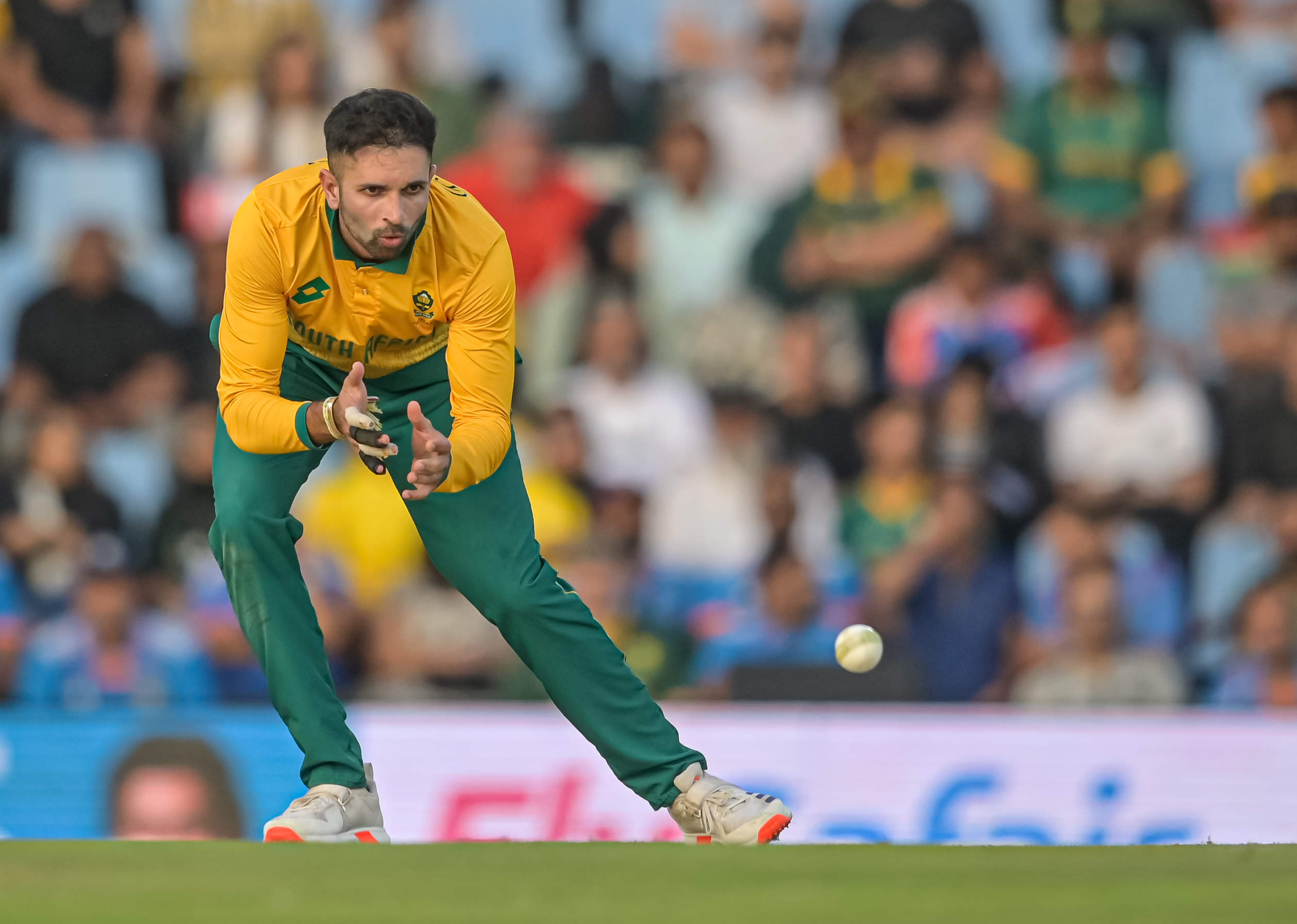 Keshav Maharaj Discloses His Game Plan For Batter-Friendly Pakistan Surfaces 