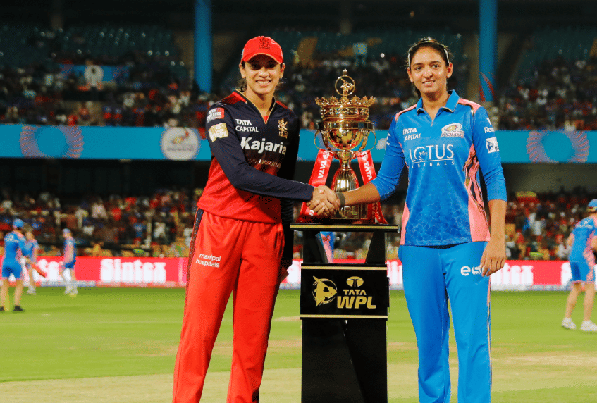 WPL 2025: Watch Smriti Mandhana Get 'Silenced' At Toss At Chinnaswamy